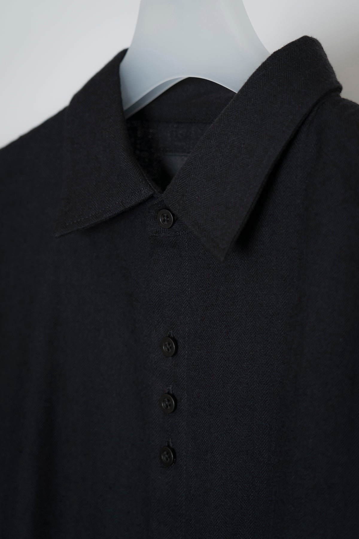 The Linen Capri Shirt - Black