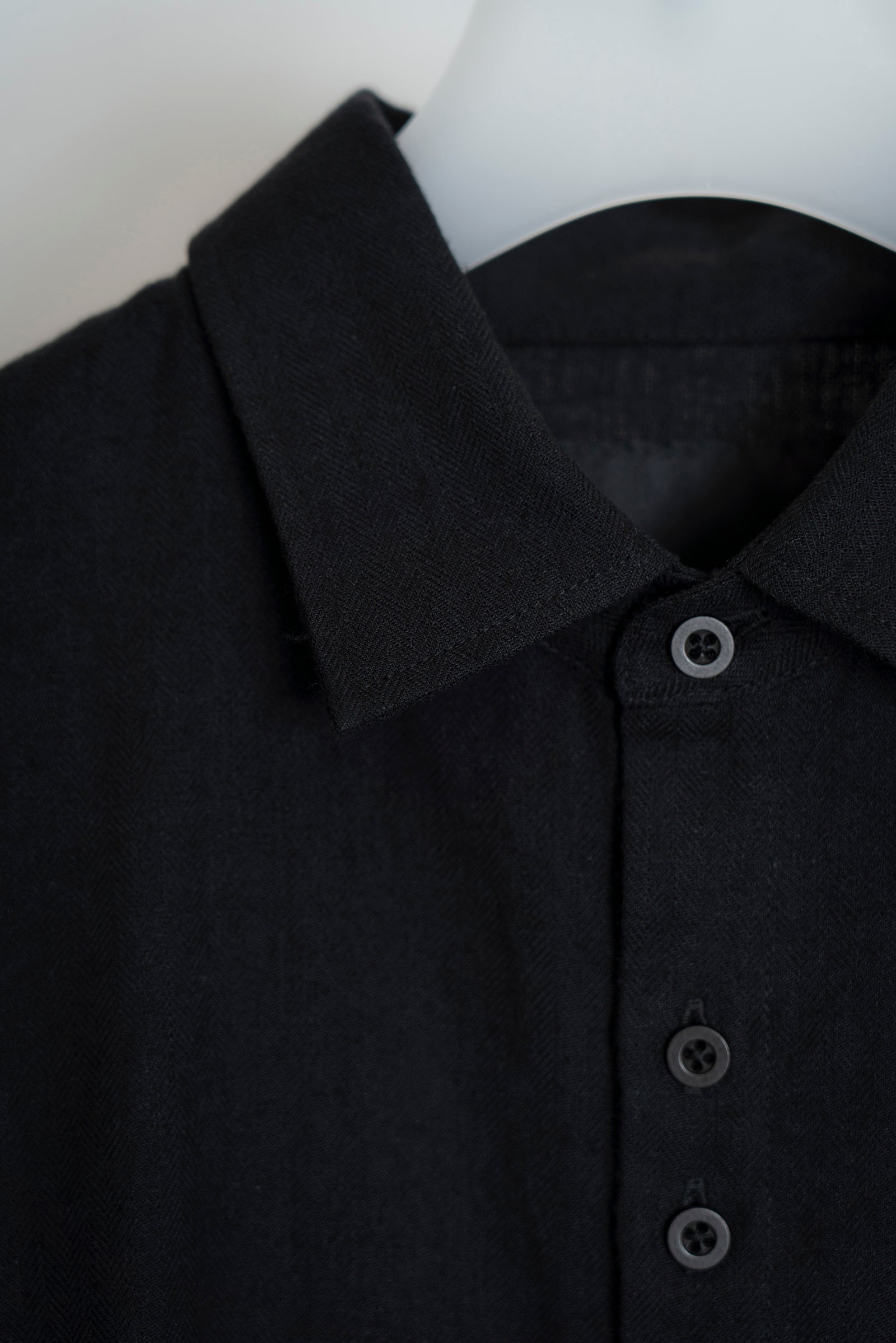 The Linen Capri Shirt - Black