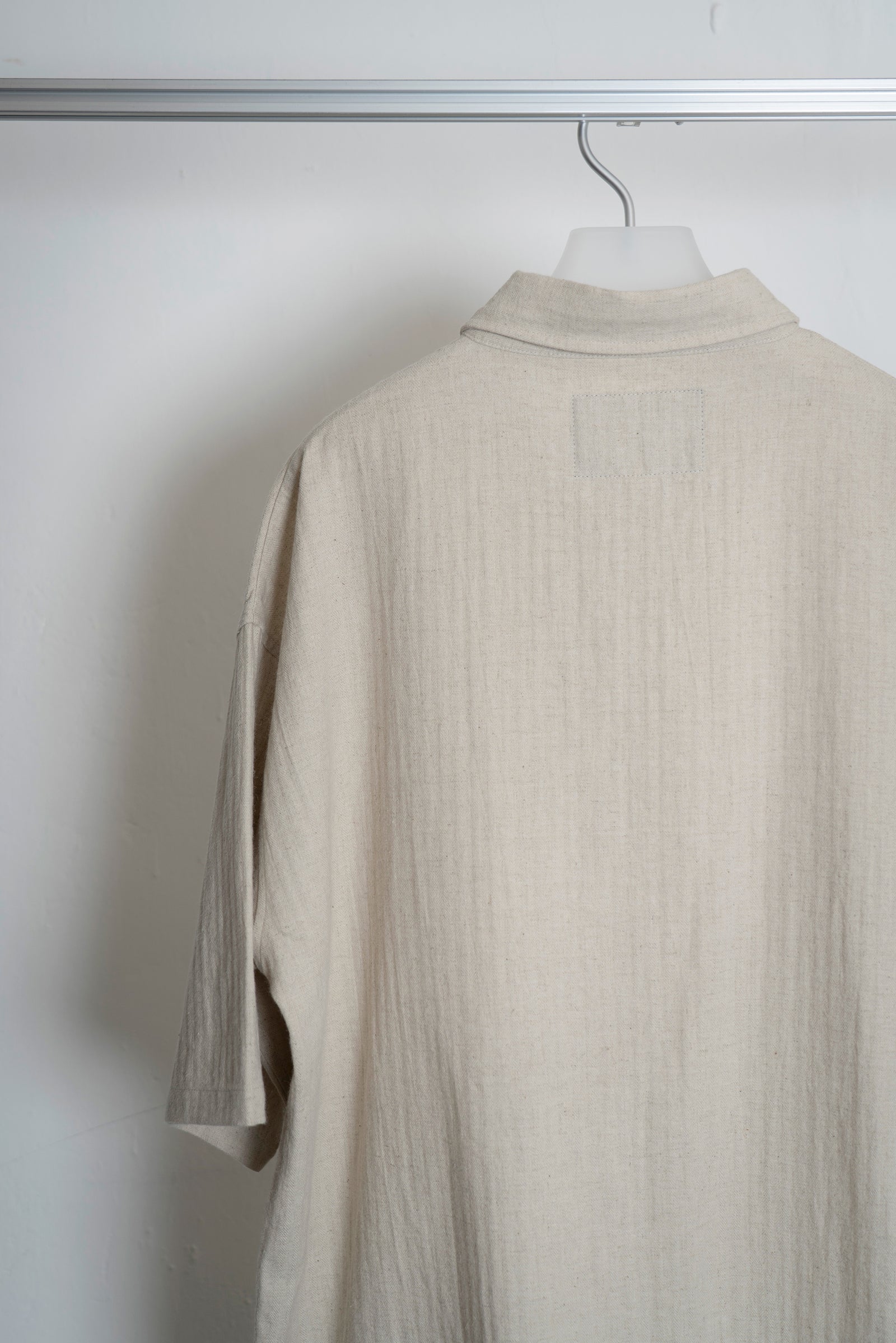The Linen Capri Shirt - Ecru