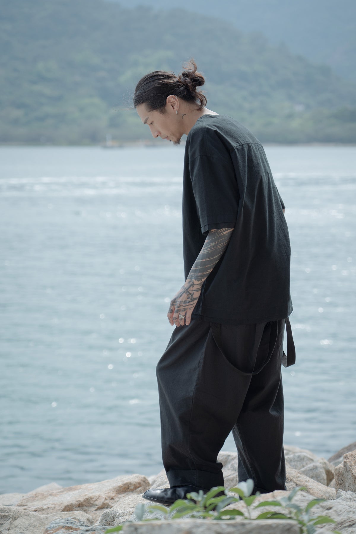 The Frayed Layer Top - Black