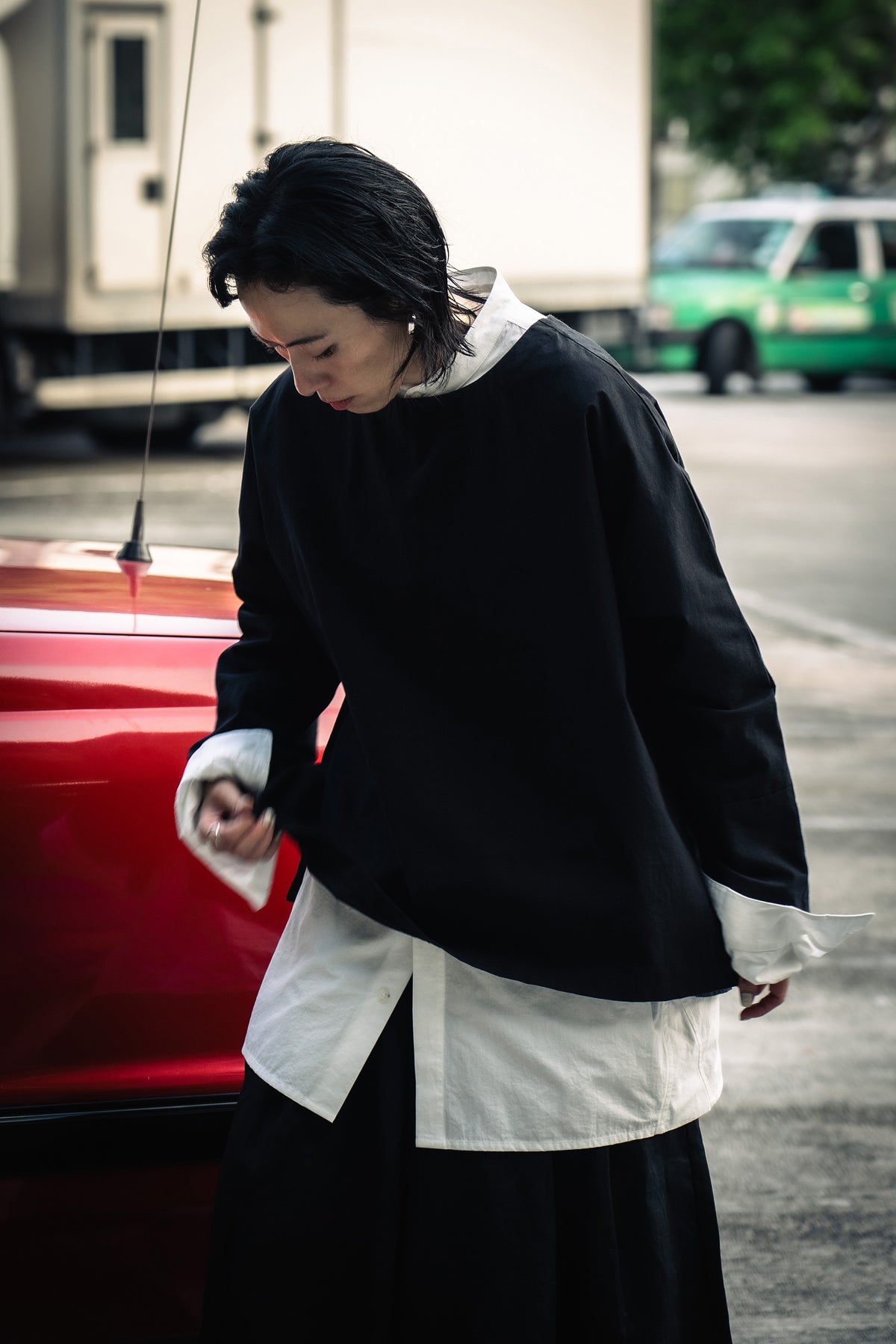 The L/S Dolman Sleeve Top - Black