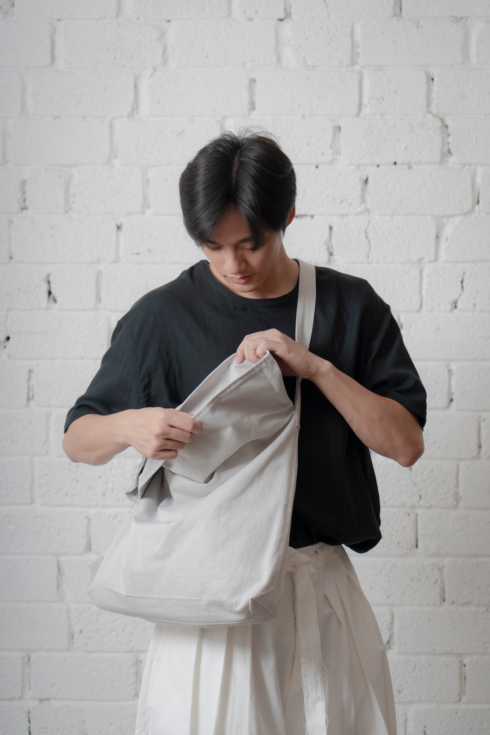 The Messenger Bag - Fog