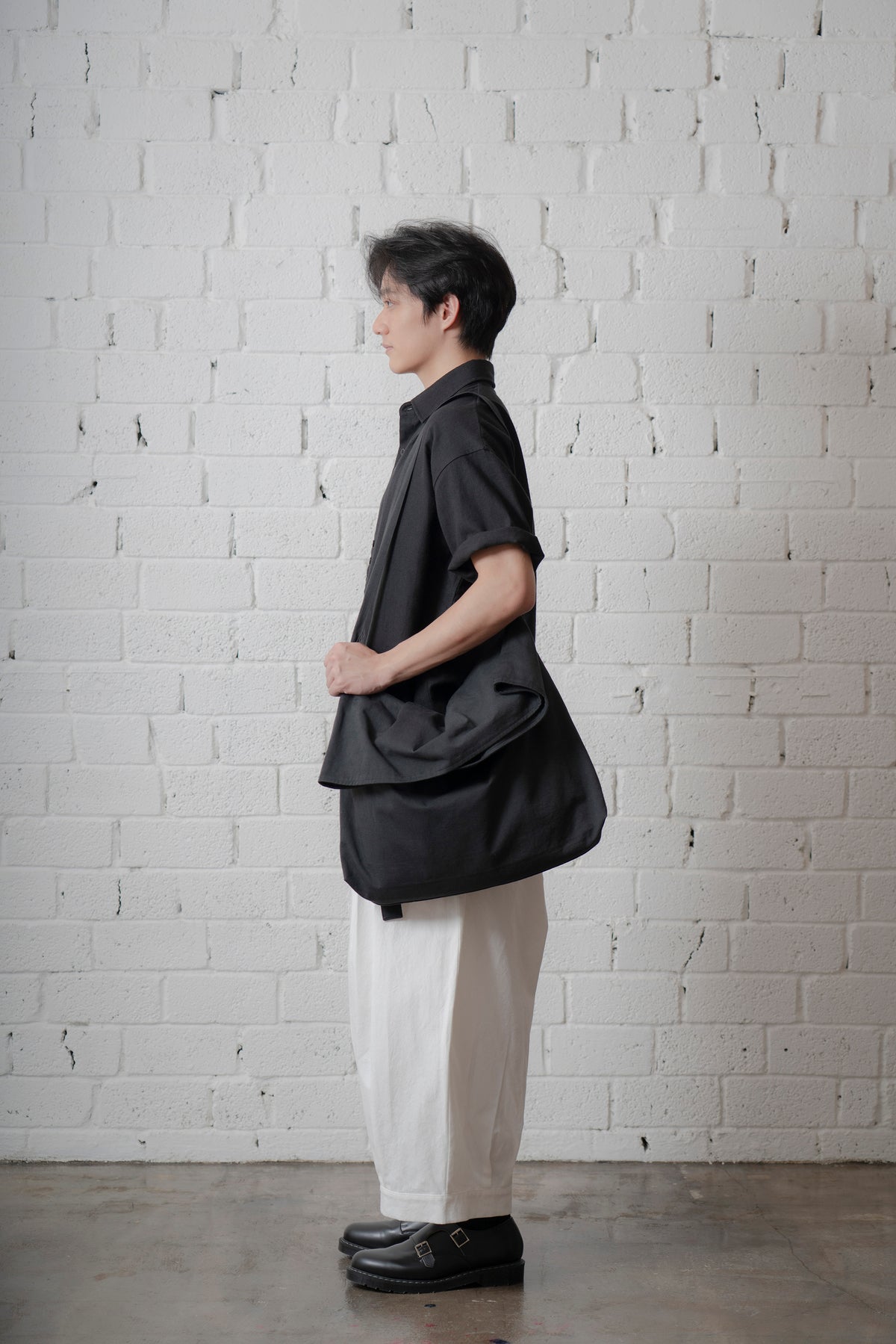 The Messenger Bag - Black