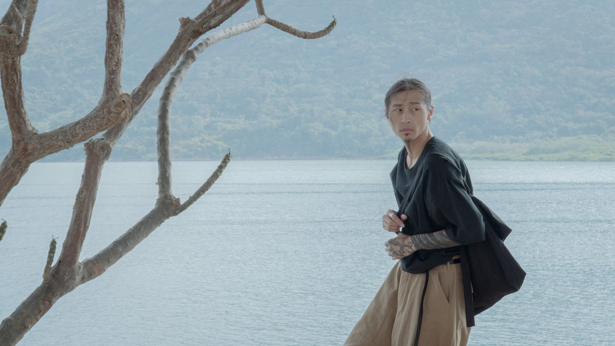 The Messenger - Black