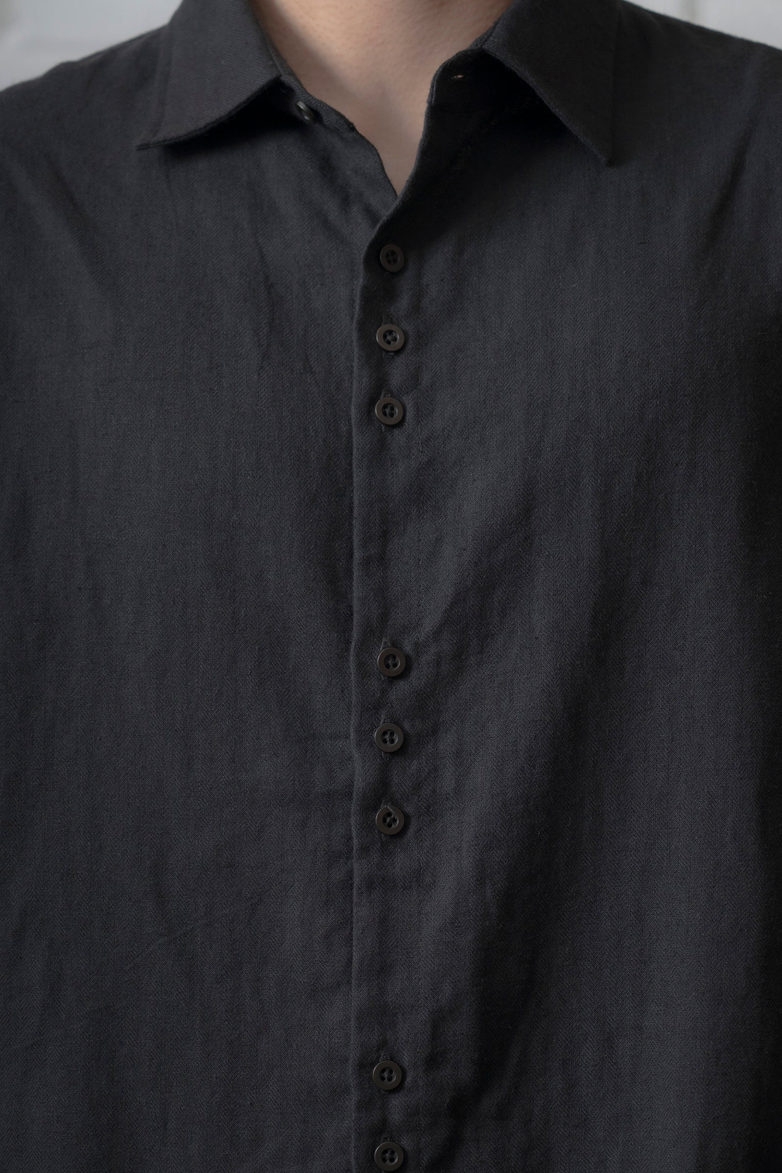 The Linen Capri Shirt - Black