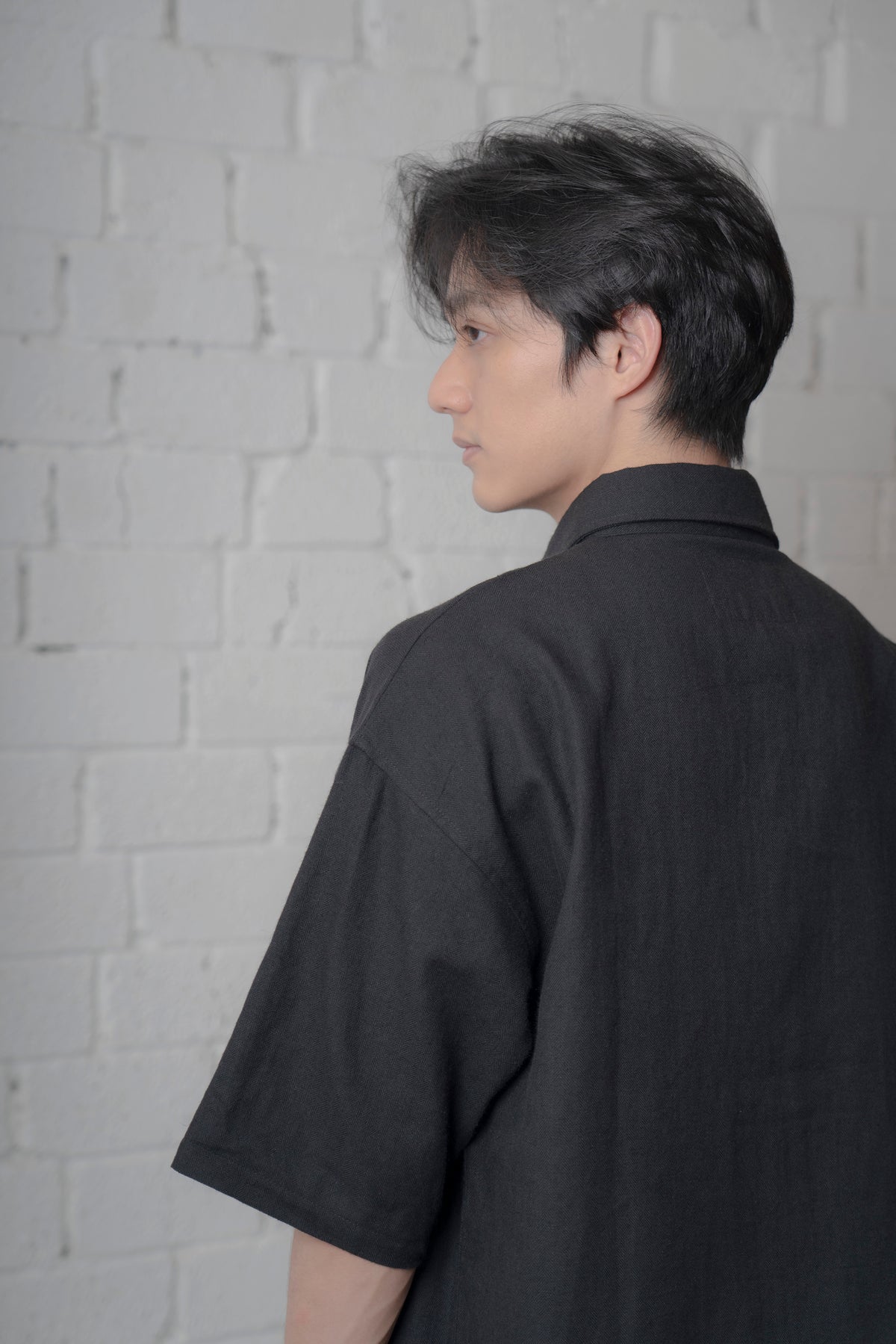 The Linen Capri Shirt - Black