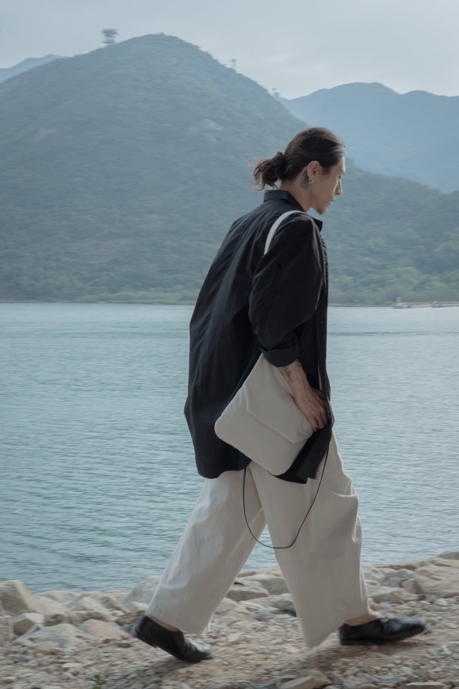 The Padded Pouch Bag- Beige