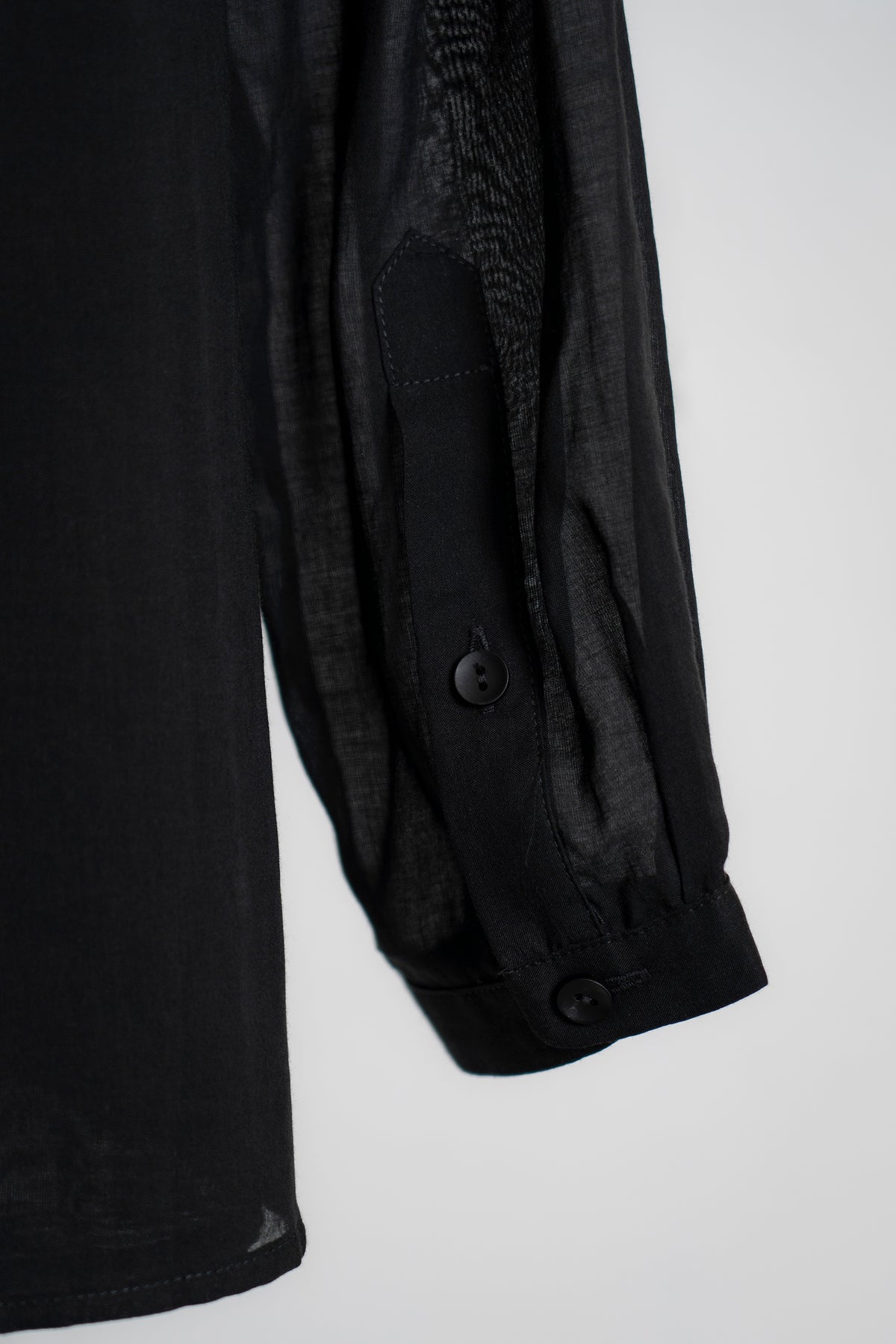 The Collarless Shirt - Black