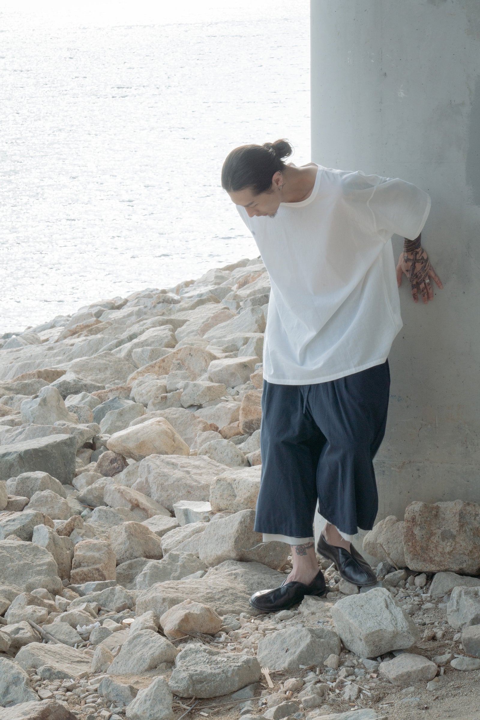 The Frayed Layer Pants - Ink