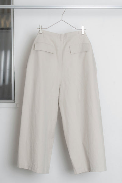 The Hem Darts Pants - Beige