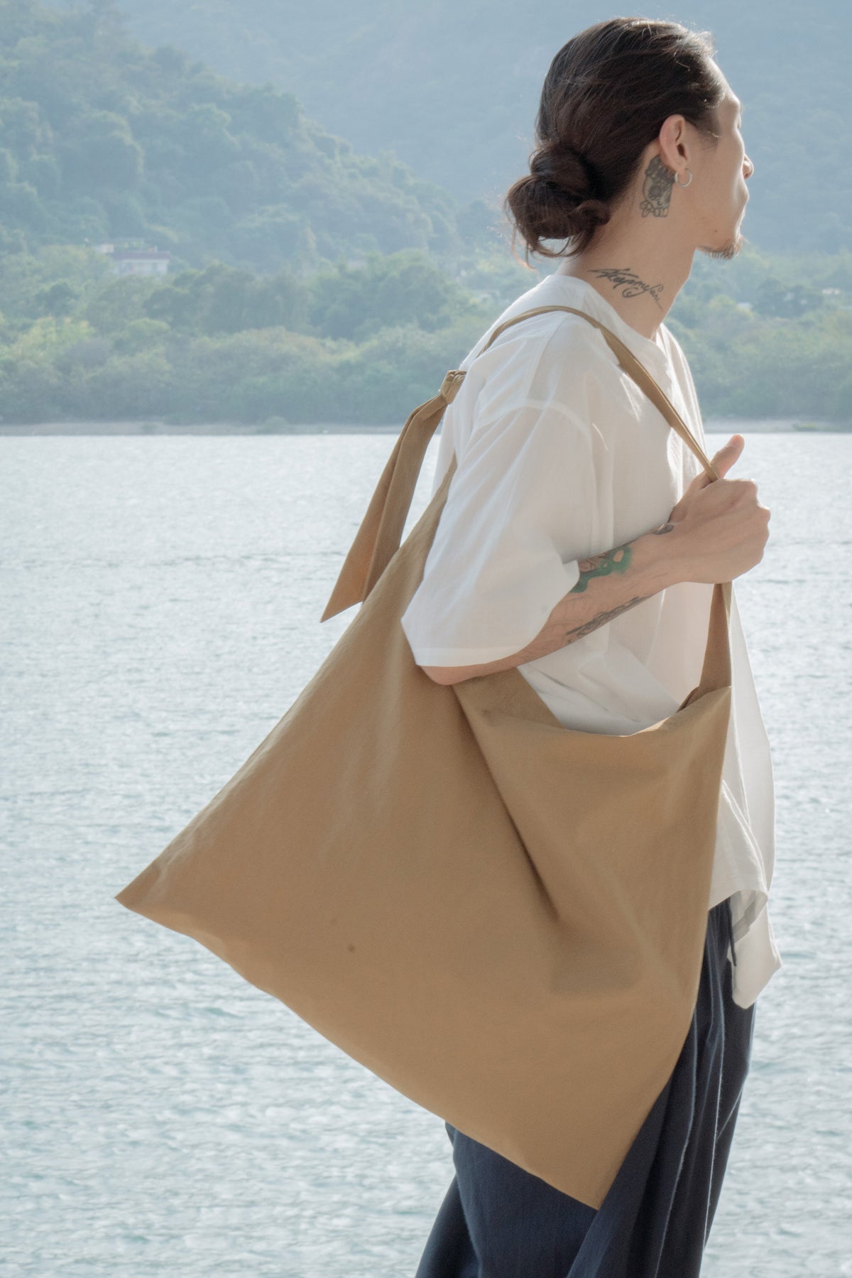 The Big Tote - Camel