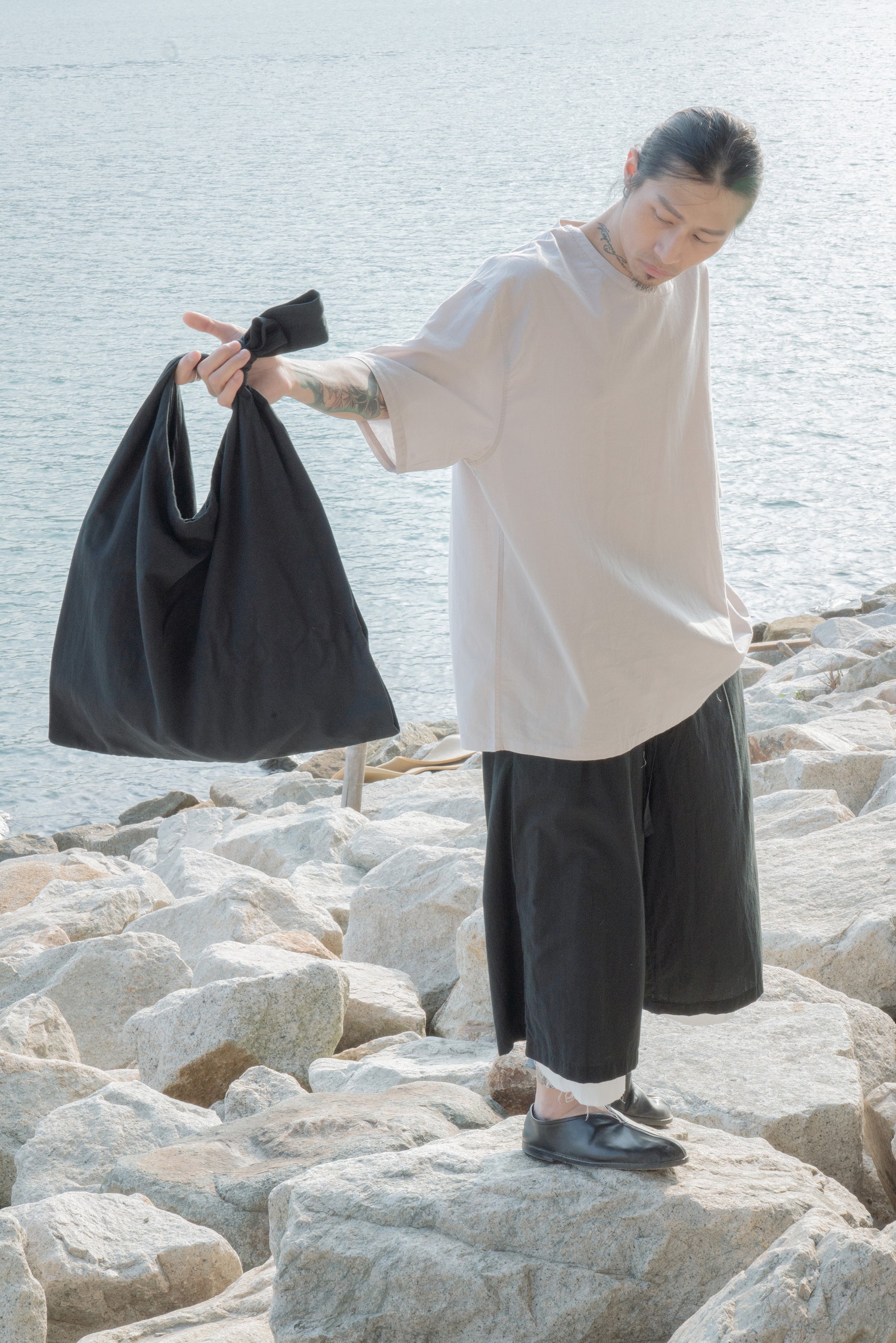 The Shopper - Black