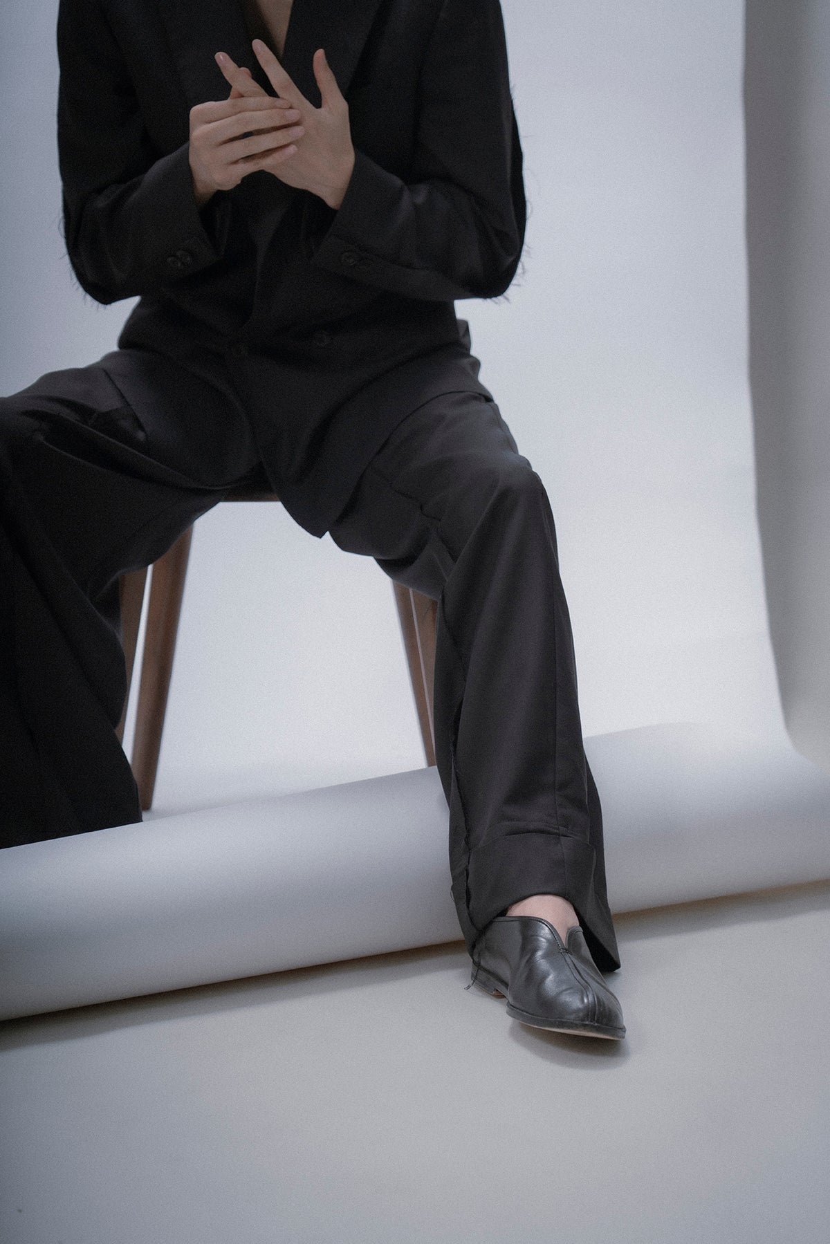 The Frayed Trousers - Black