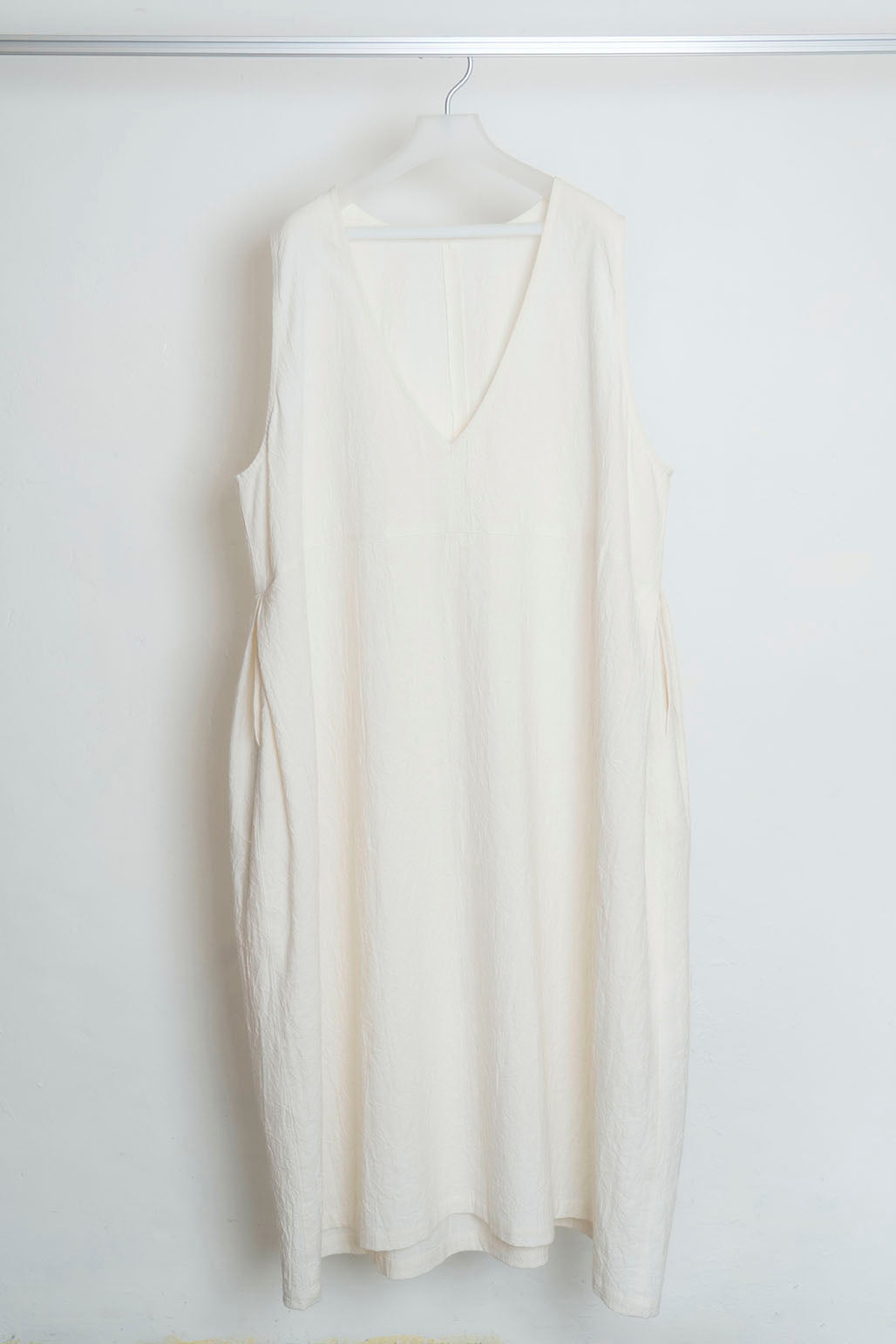The Linen Dress - White