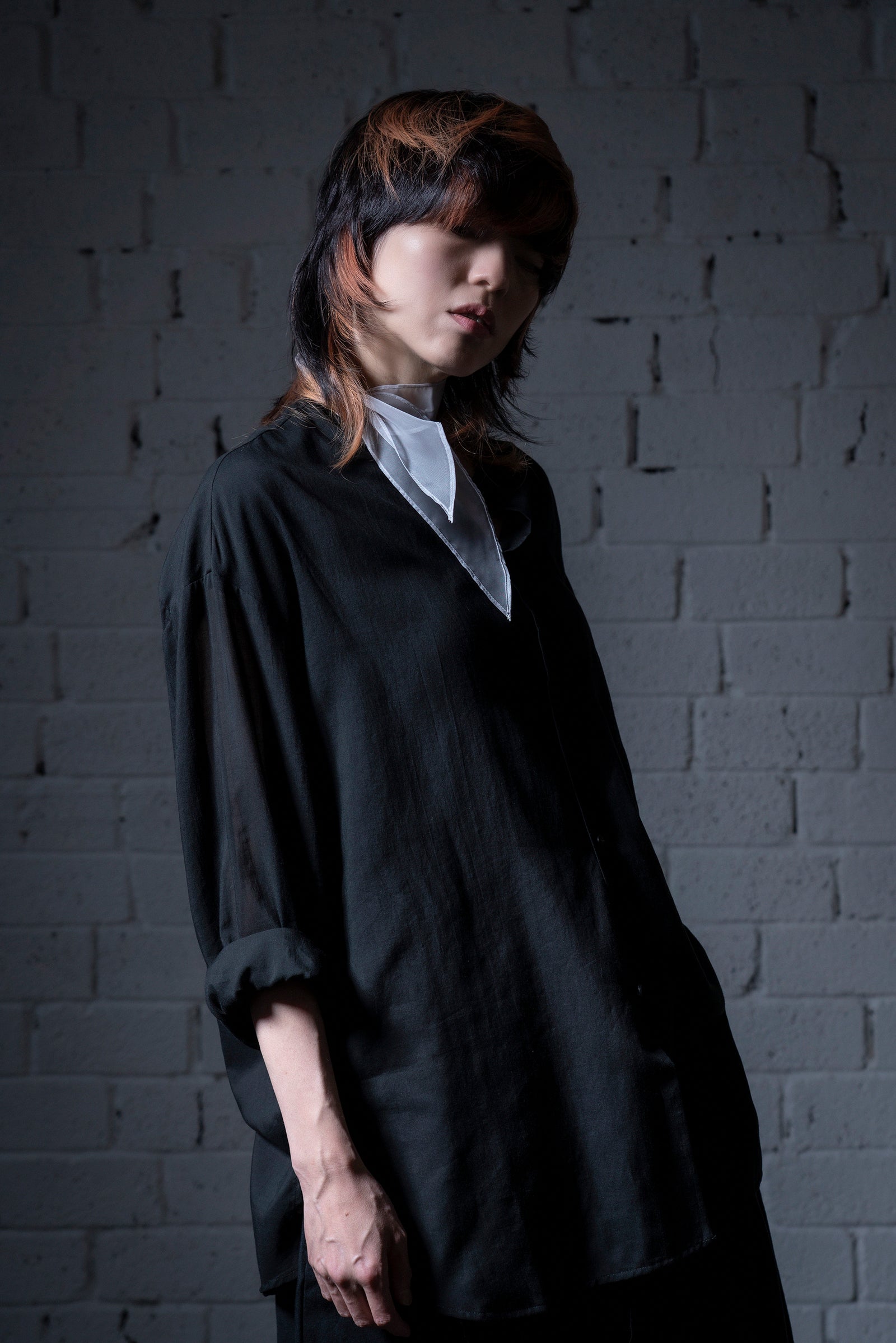 The Collarless Shirt - Black