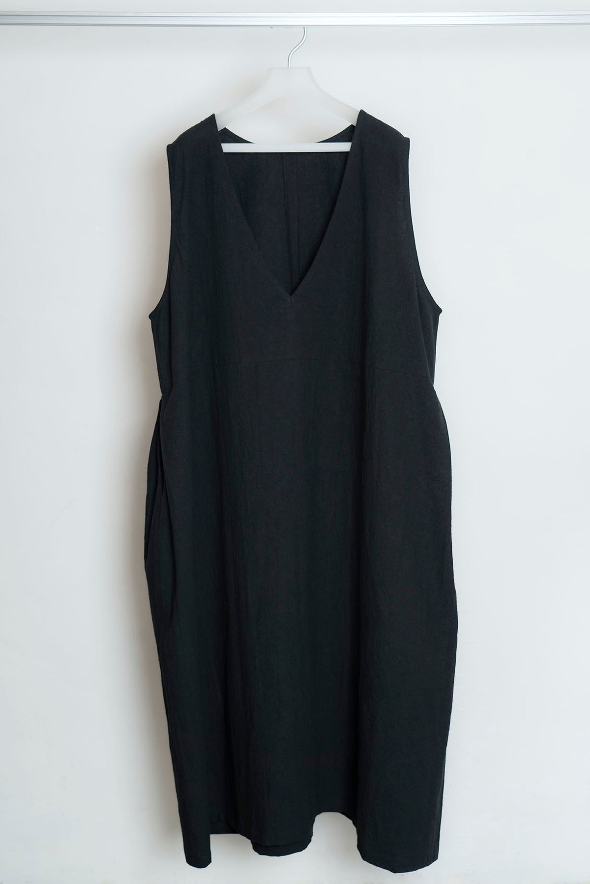 The Linen Dress - Black