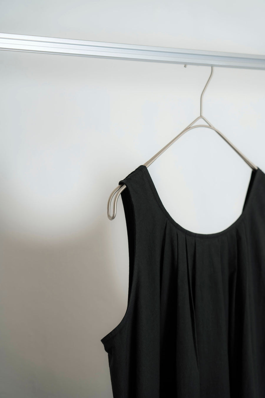 The Midi Dress - Black