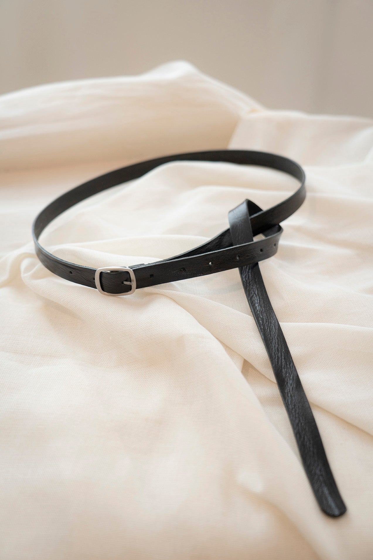 The Long Leather Belt - Black