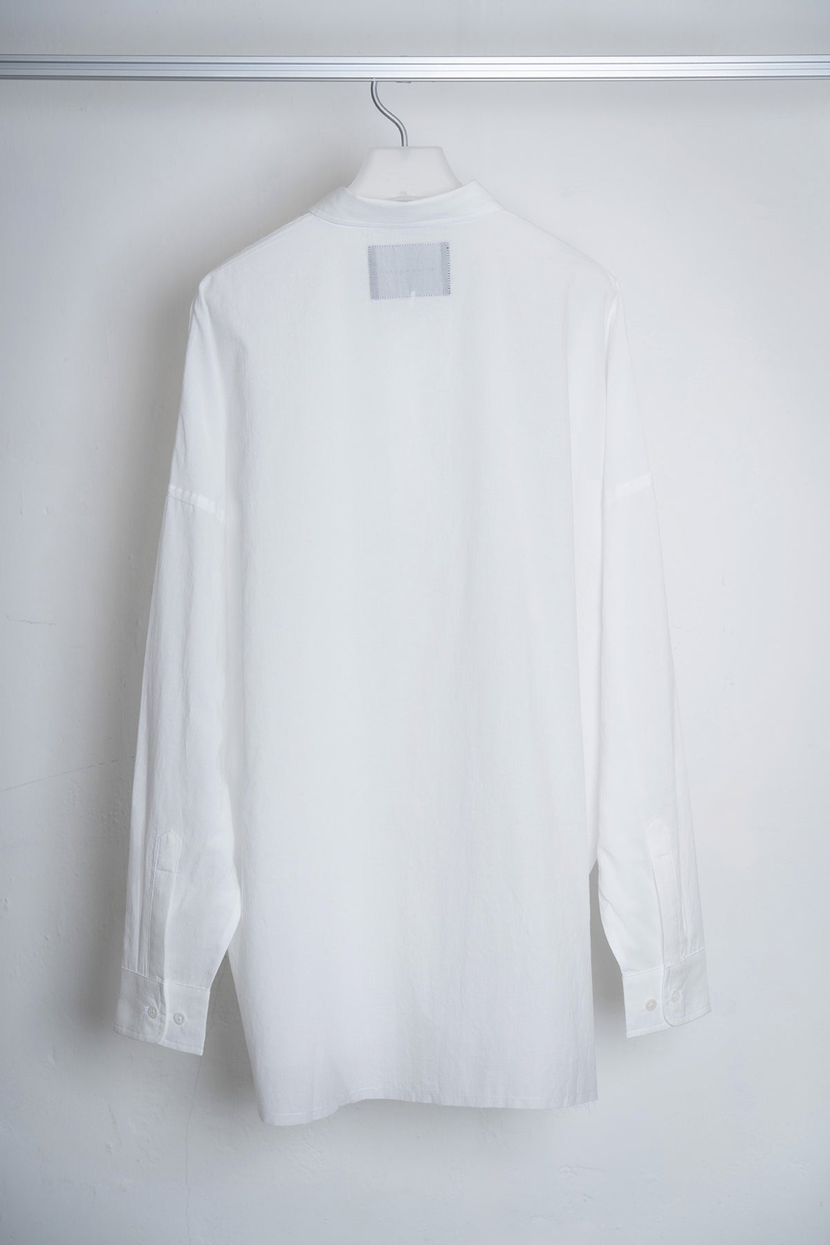 The Frayed Shirt - White