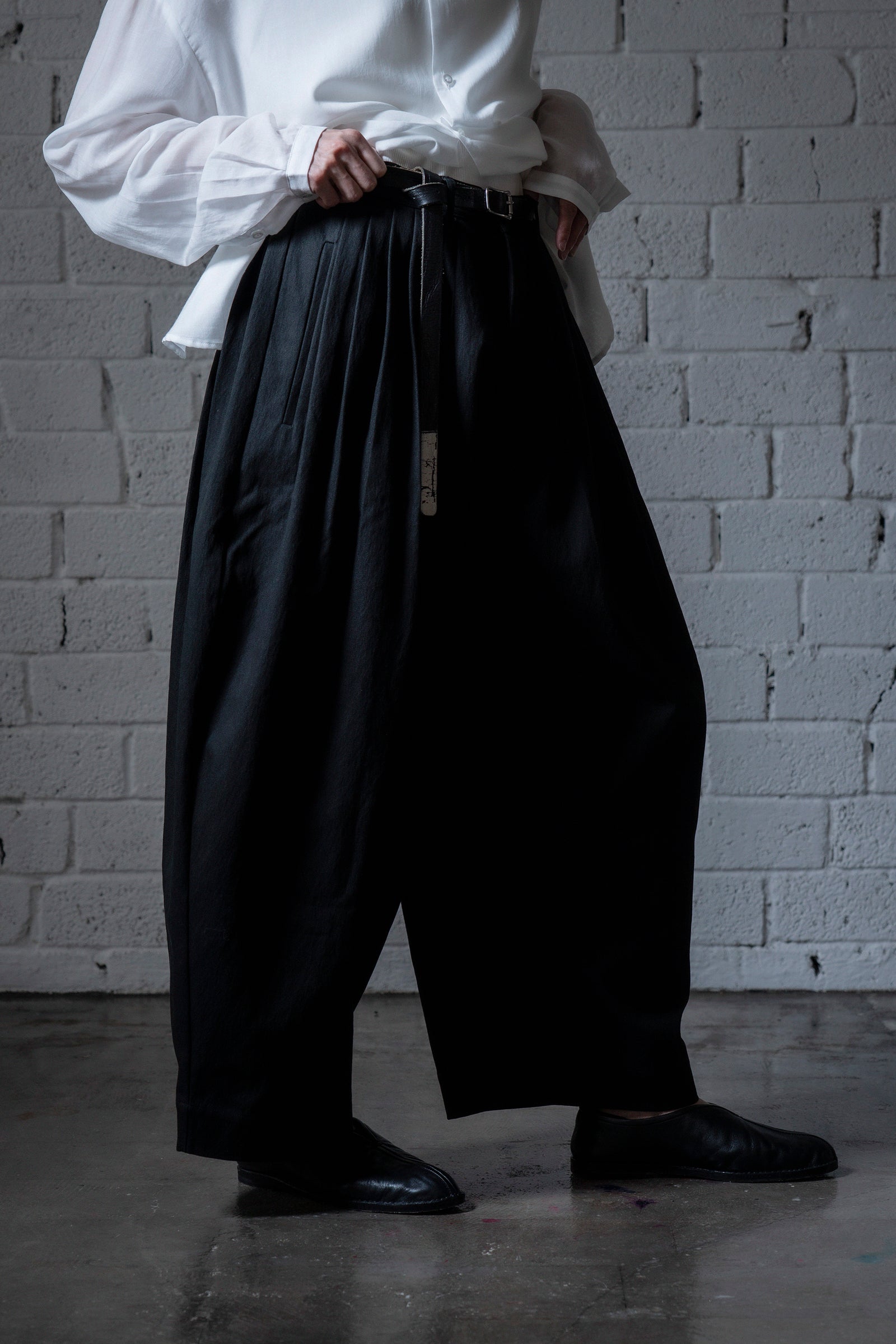 The Pleaty Trousers - Black