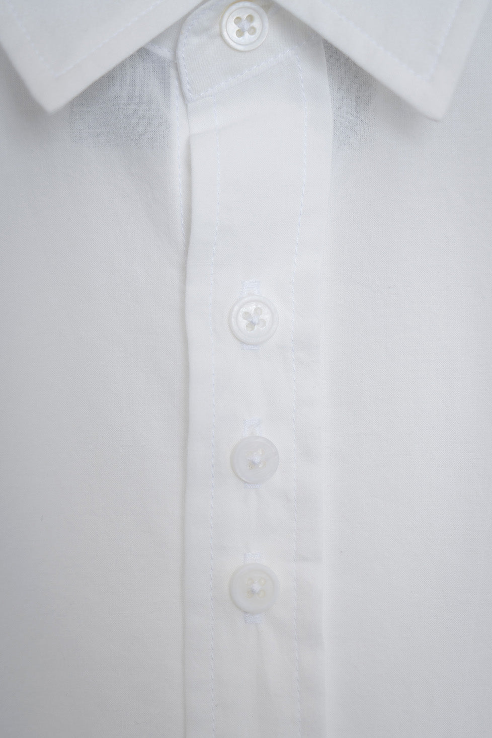 The Frayed Shirt - White