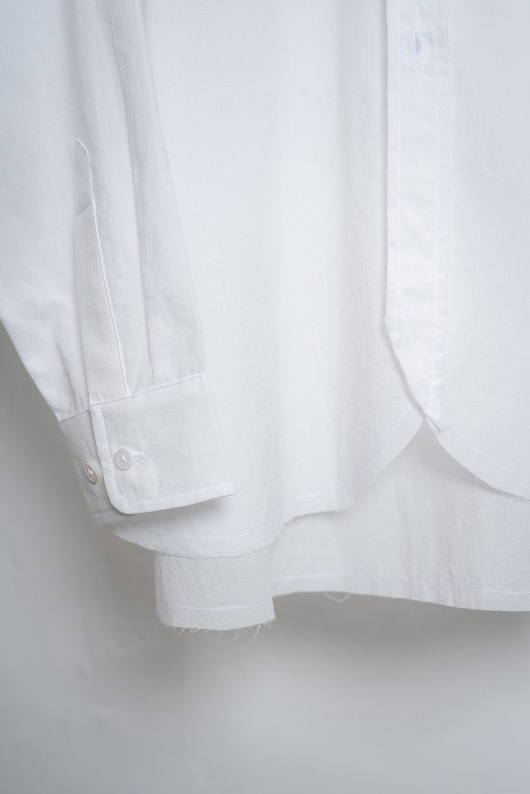 The Frayed Shirt - White