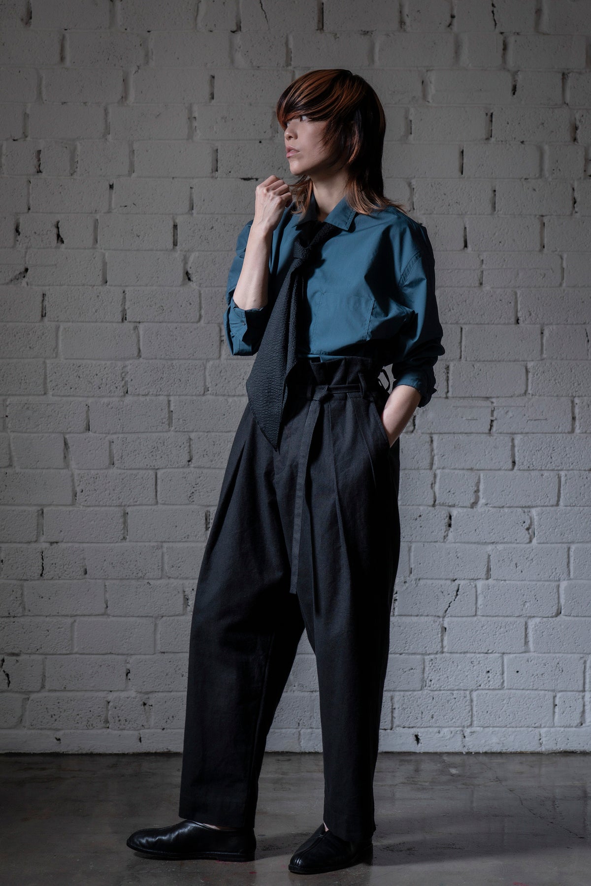 The Belted Hollywood Trousers - Black