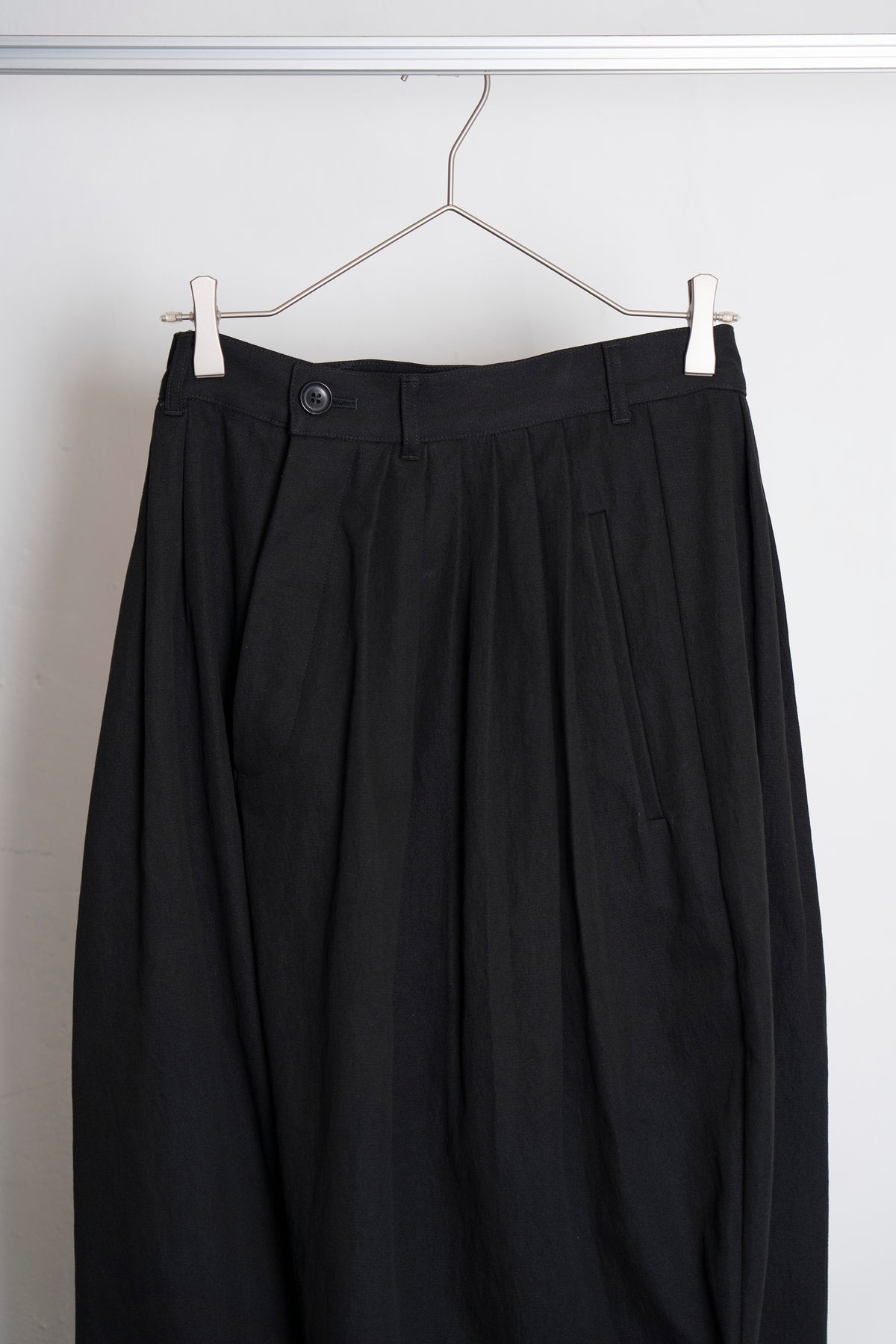 The Pleaty Trousers - Black