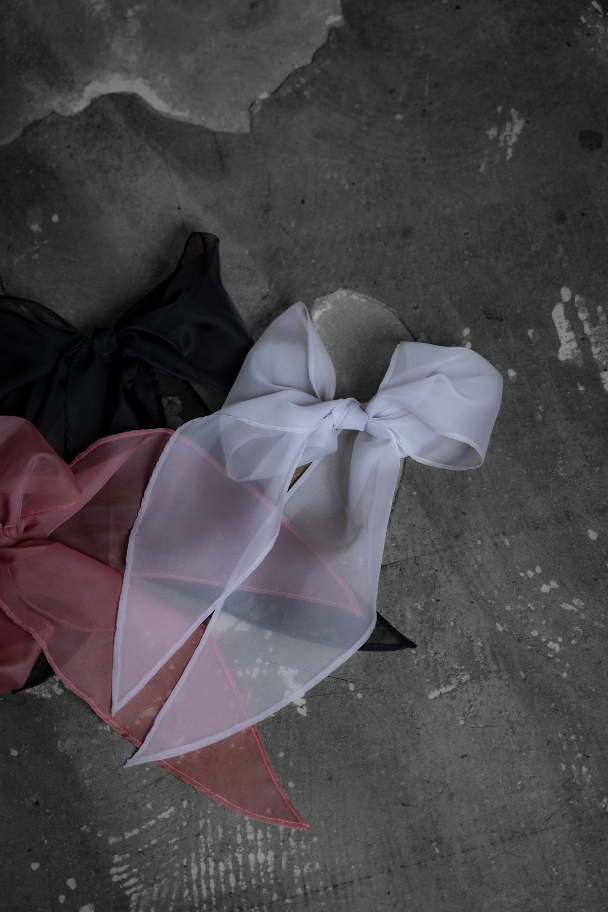 The Organza Scrunchie - Silver