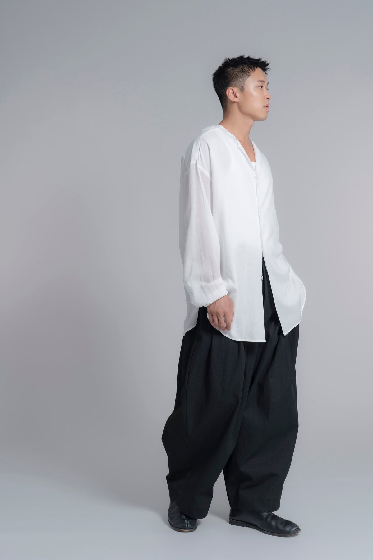 The Collarless Shirt - White