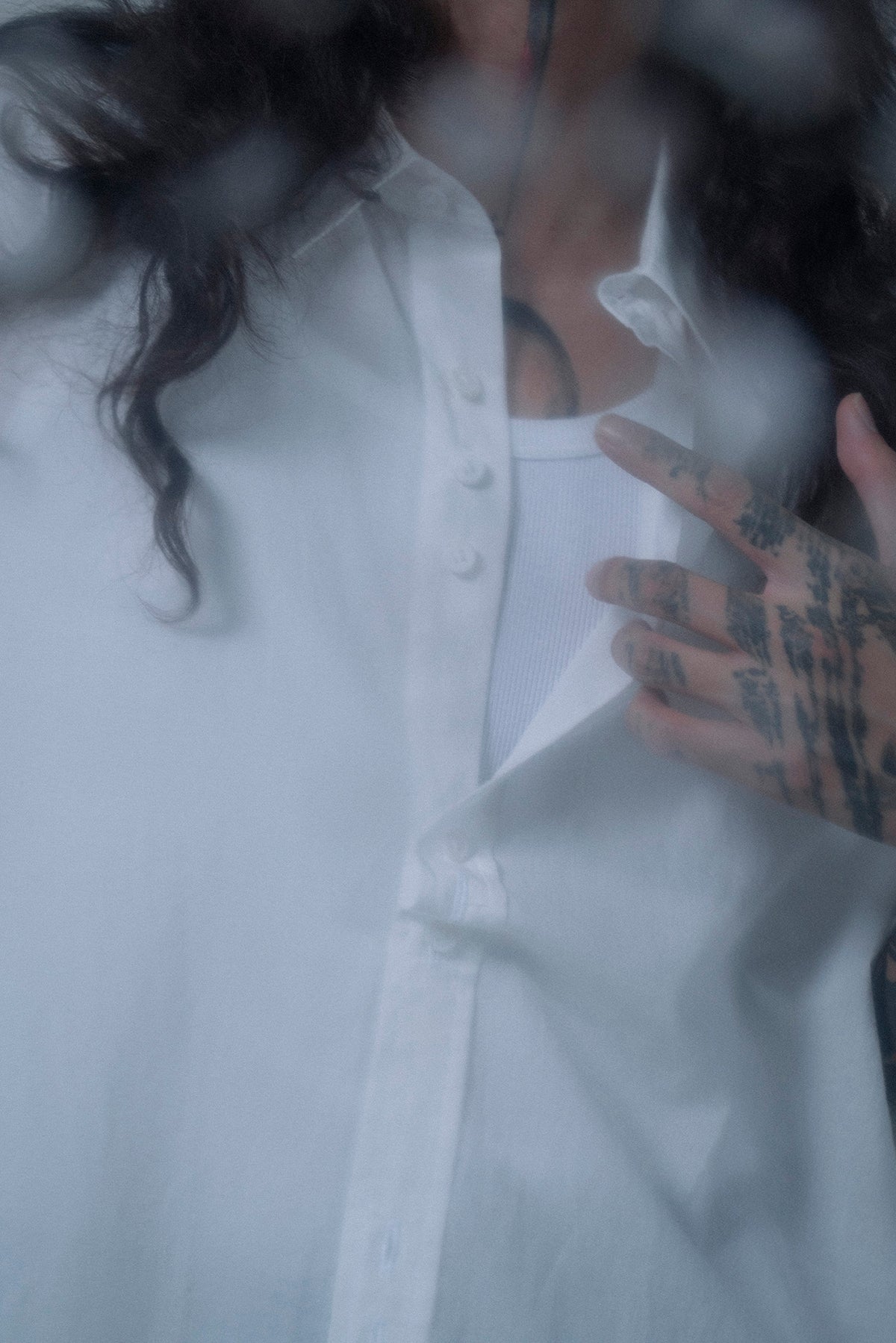 The Frayed Shirt - White