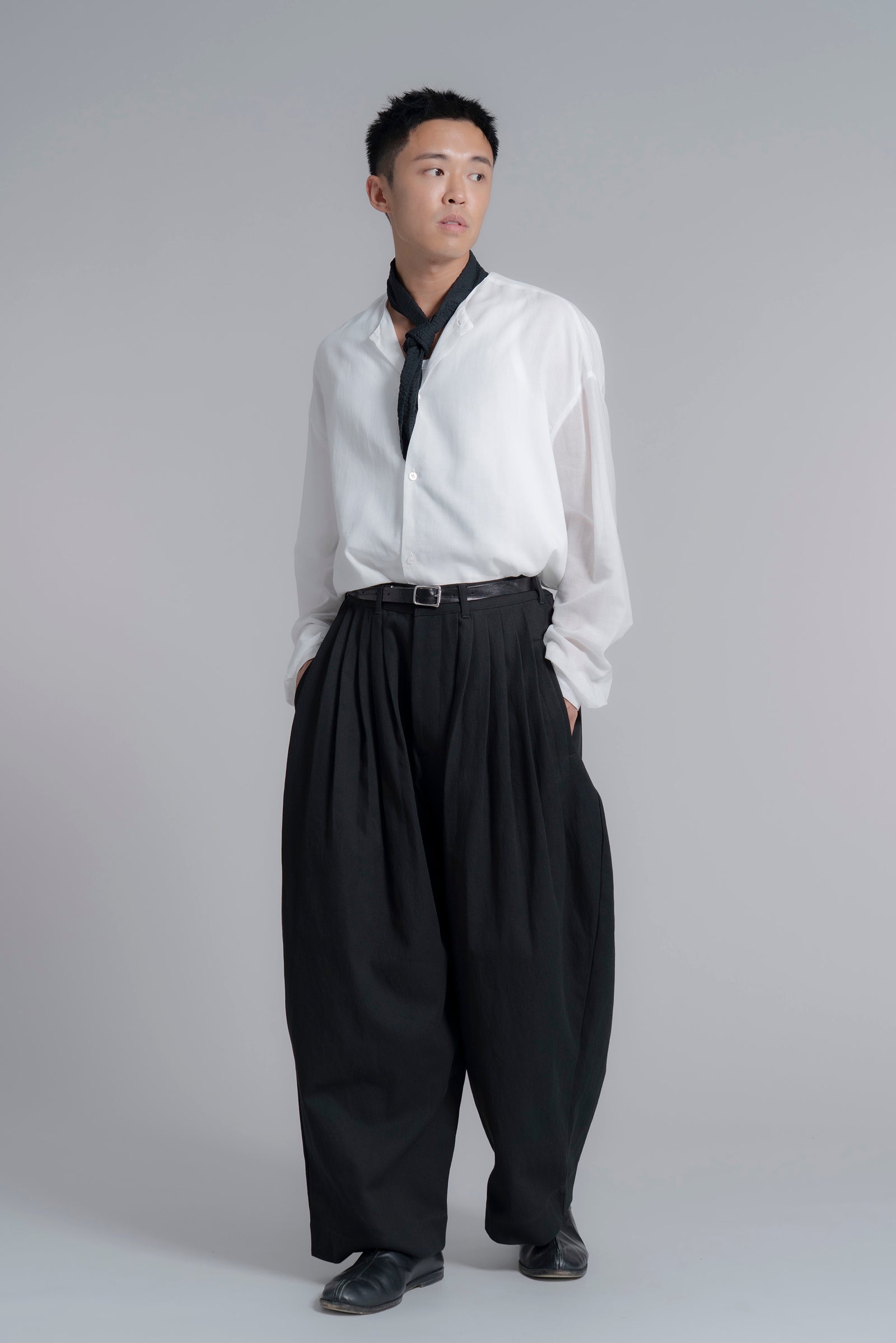 The Obi - Black