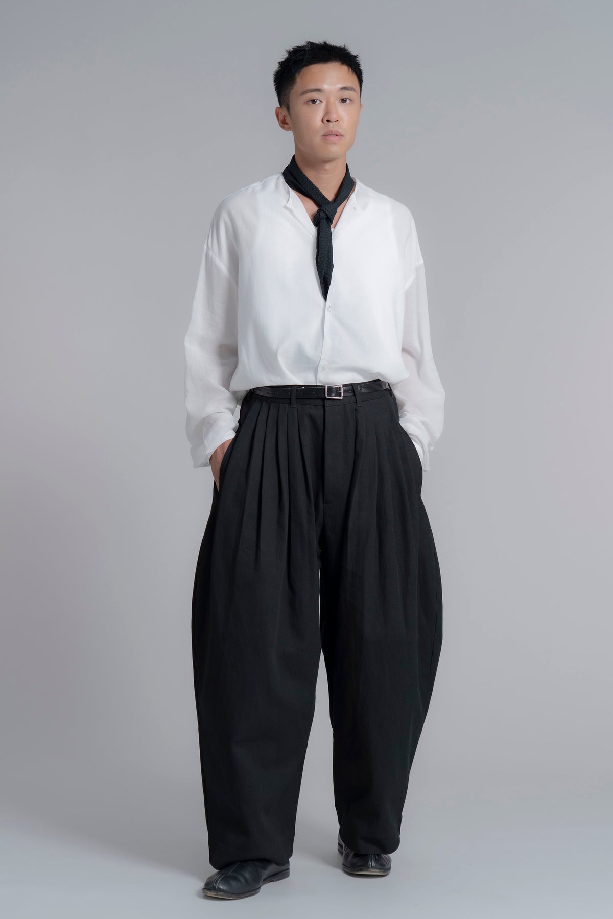 The Collarless Shirt - White