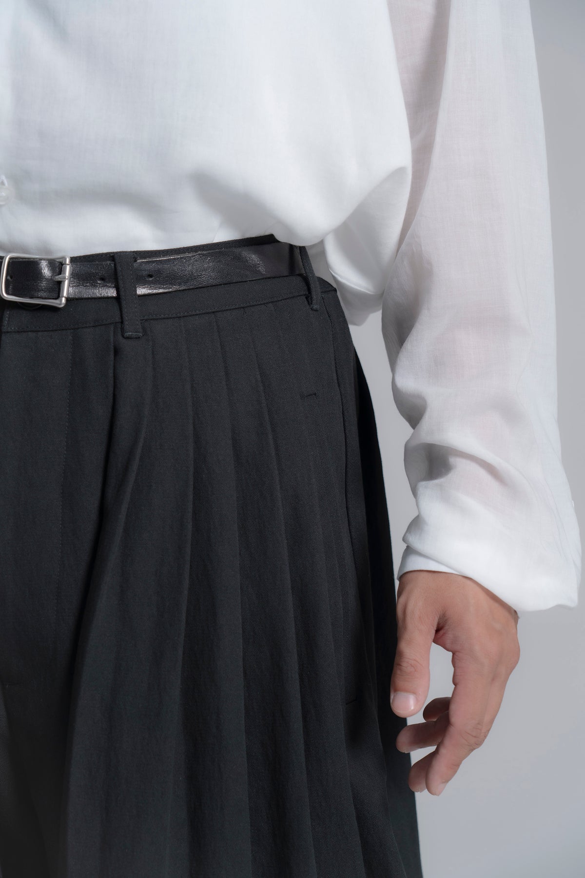 The Pleaty Trousers - Black