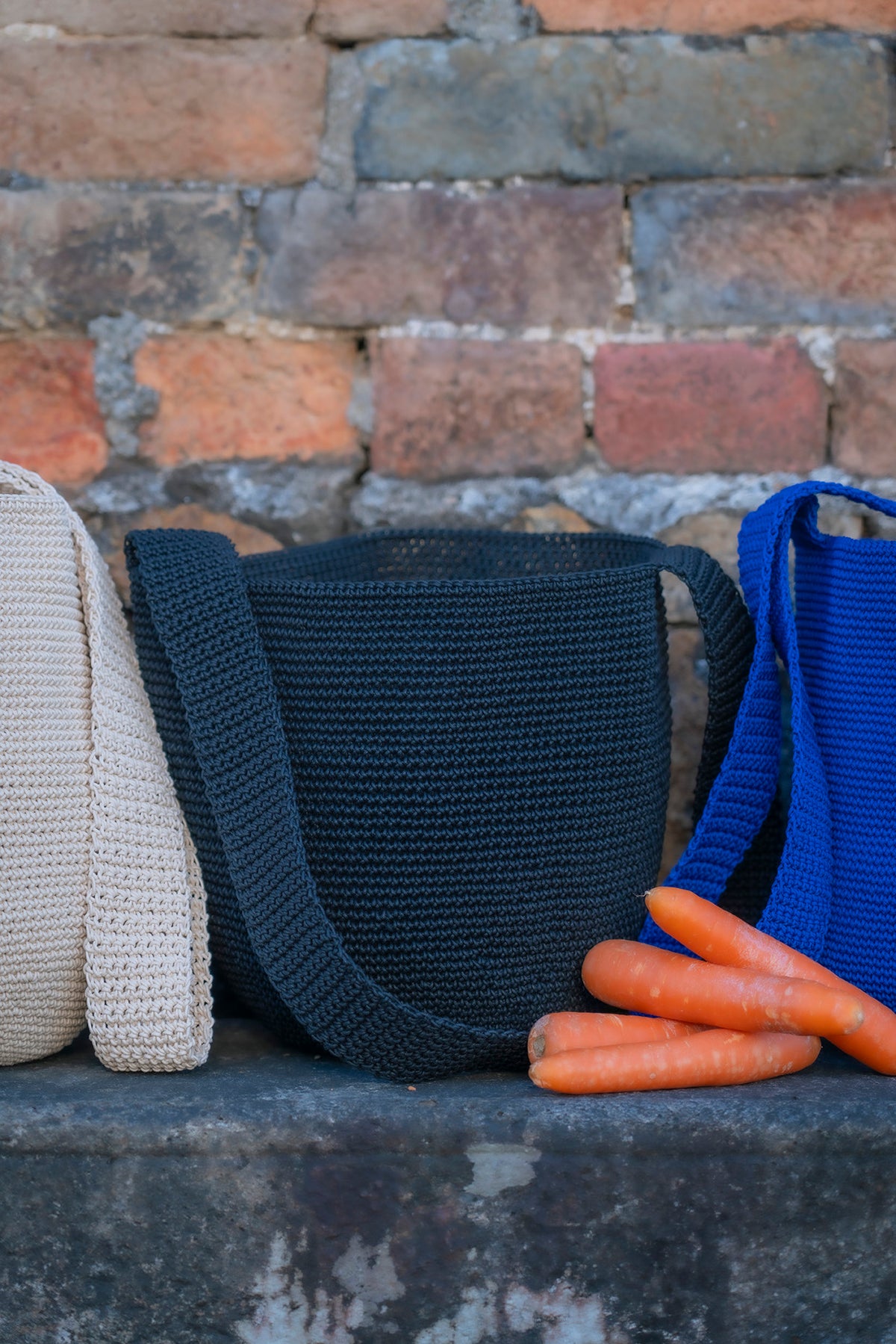 The Lamby Bucket - Black