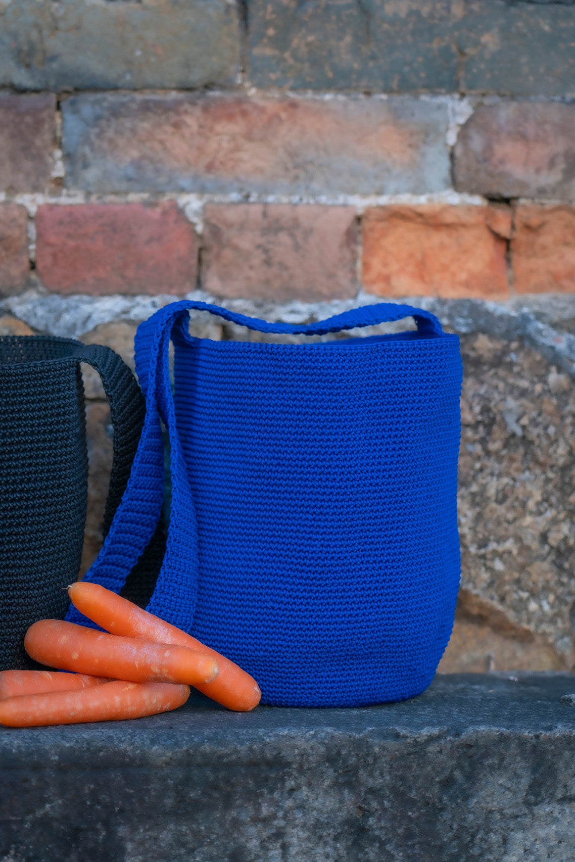 The Lamby Bucket - Yves Blue