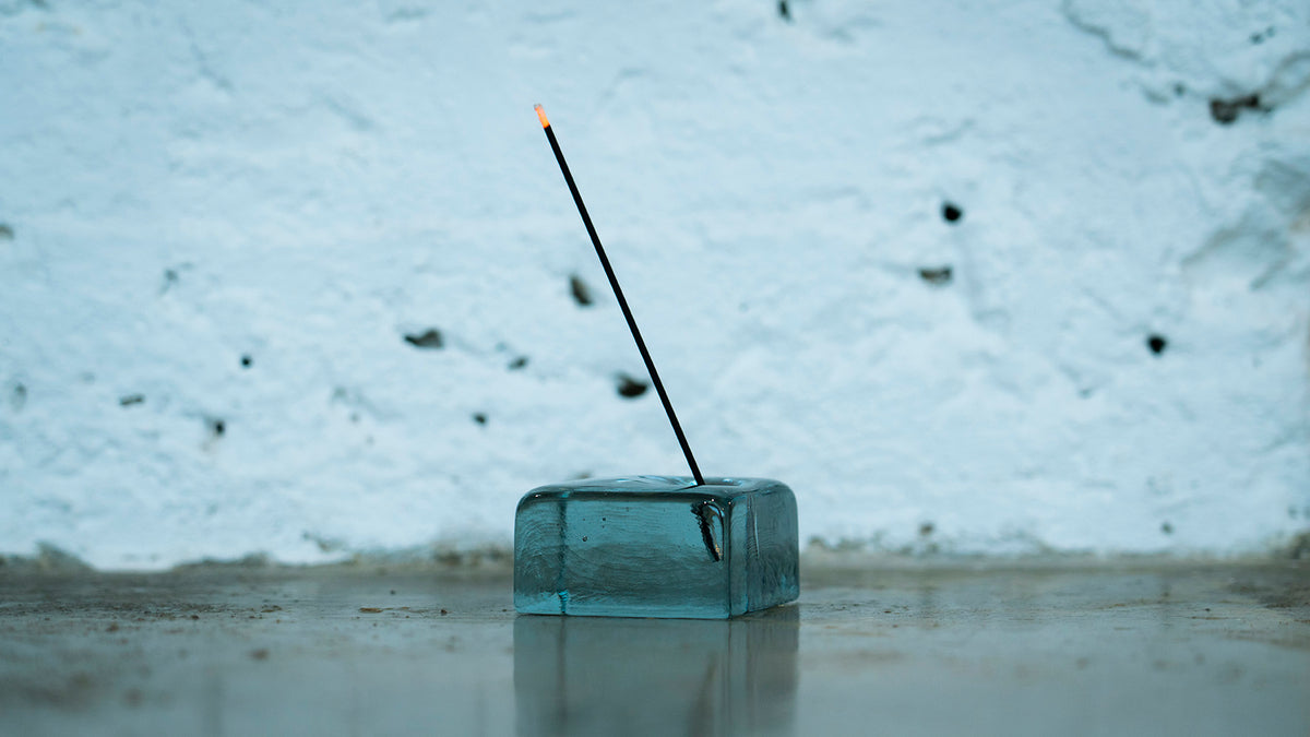 IYE &quot;Reborn&quot; incense holder