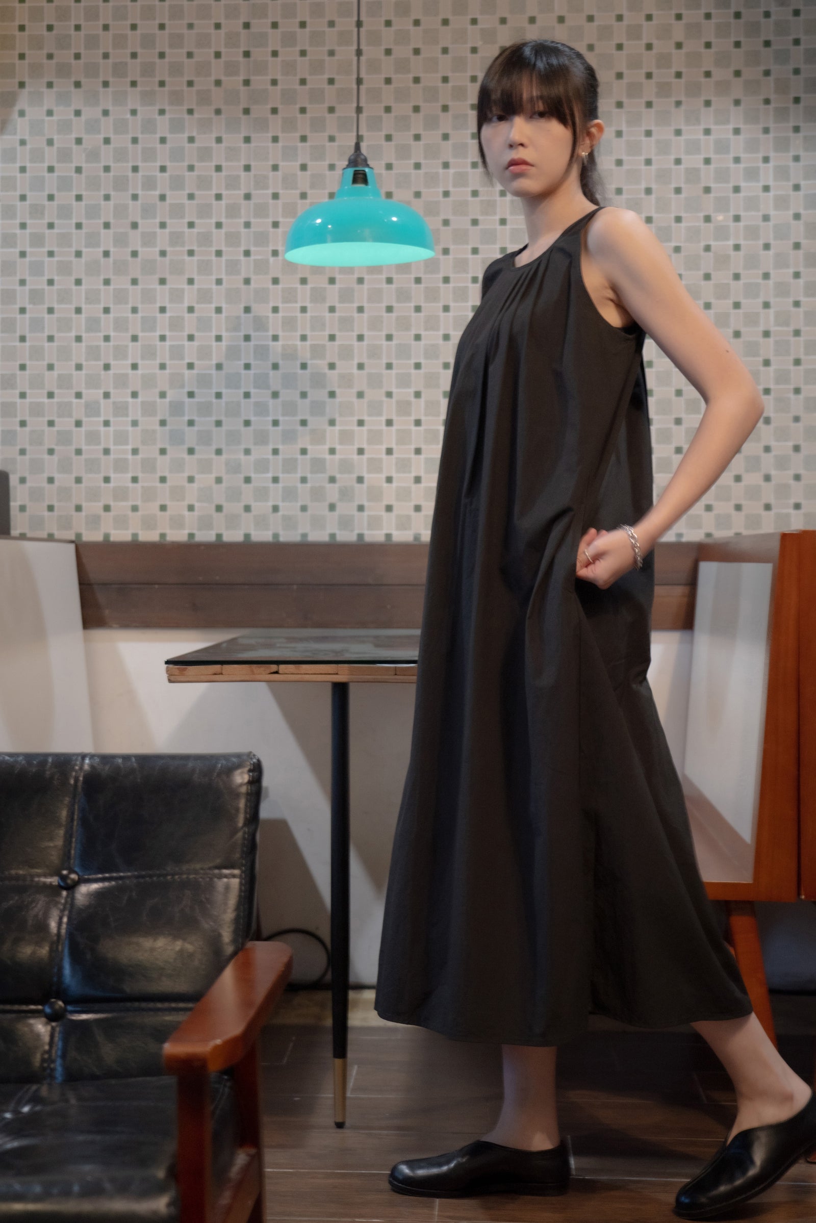 The Midi Dress - Black