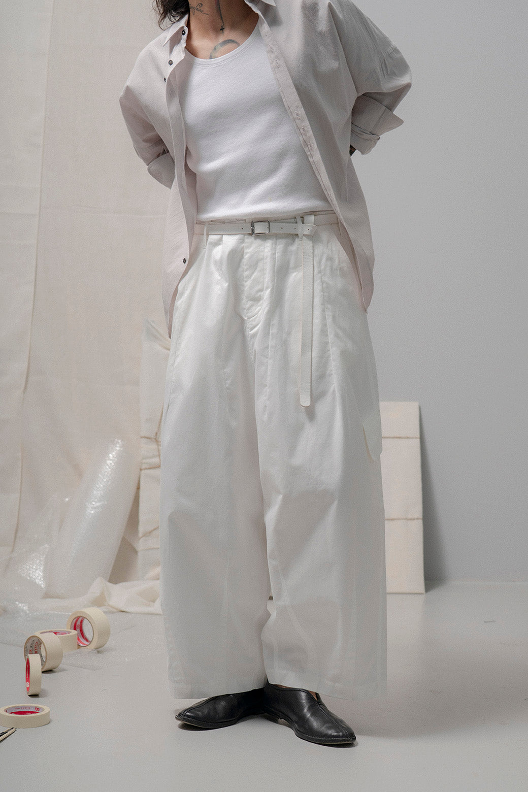 The Cargo - White