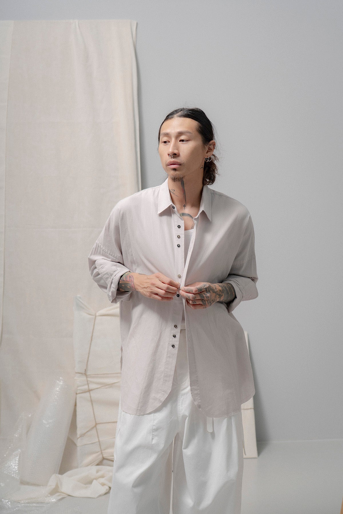 The Frayed Shirt - Gray