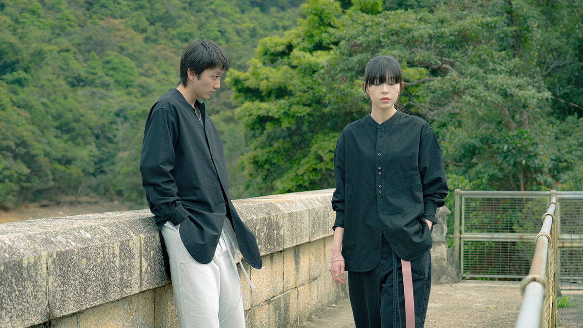 The Collarless Shirt - Black