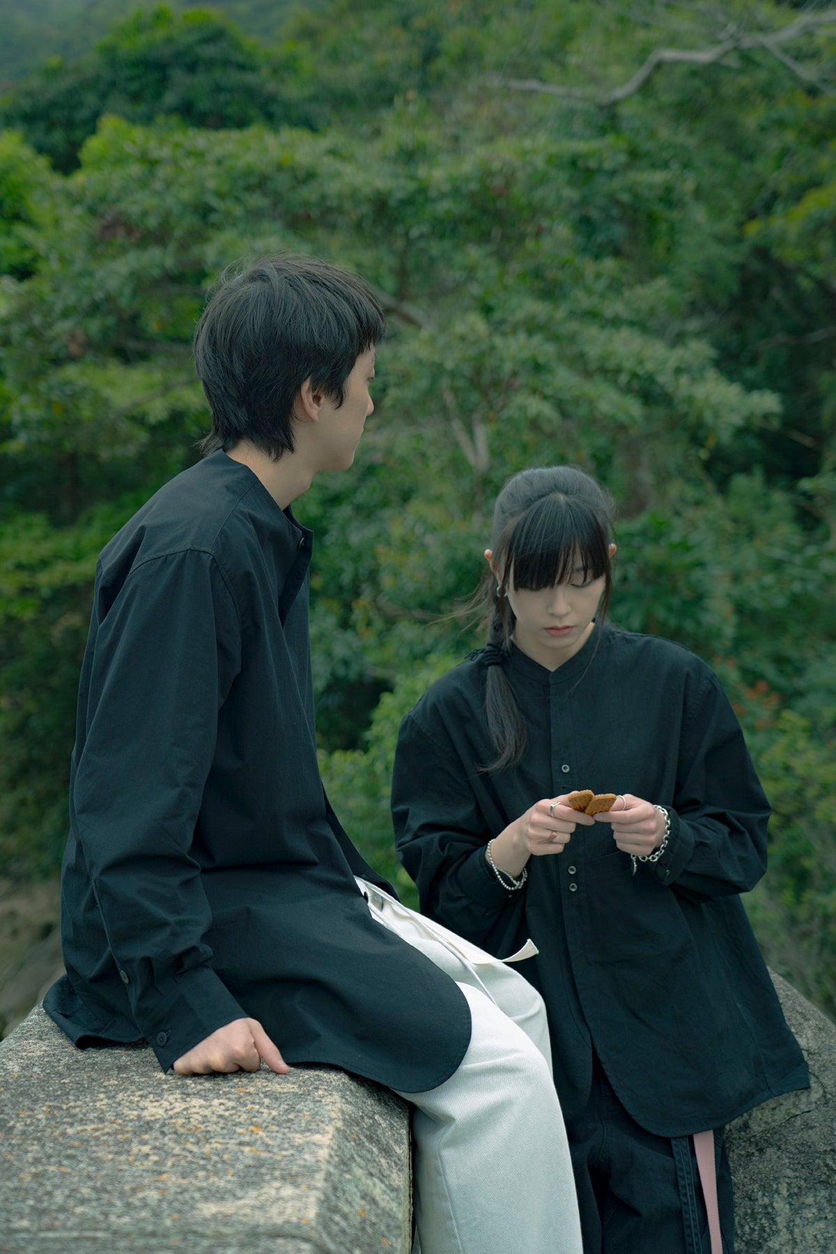 The Collarless Shirt - Black