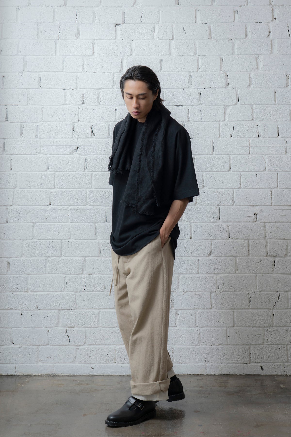 The Linen Scarf - Black