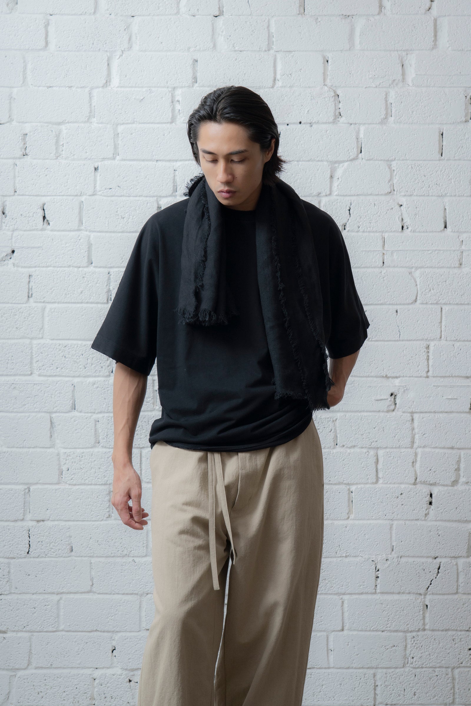 The Linen Scarf - Black