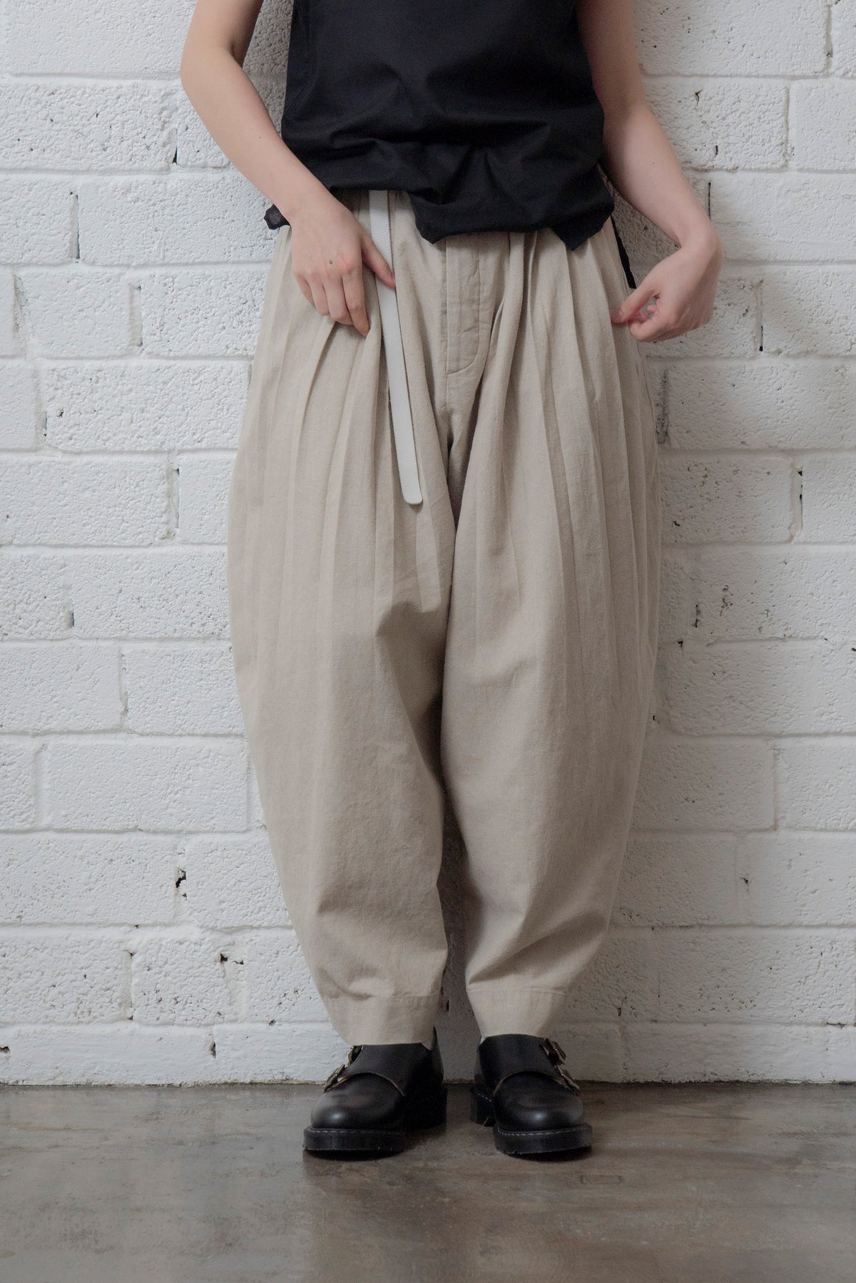 The Pleaty Trousers - Linen