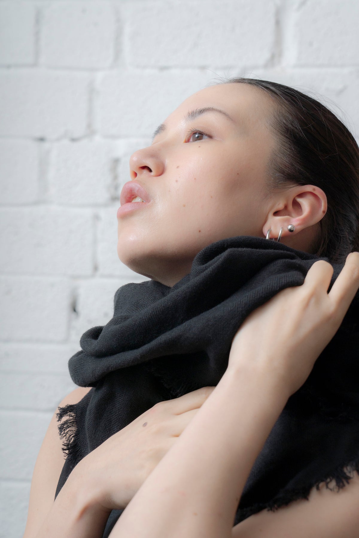 The Linen Scarf - Black