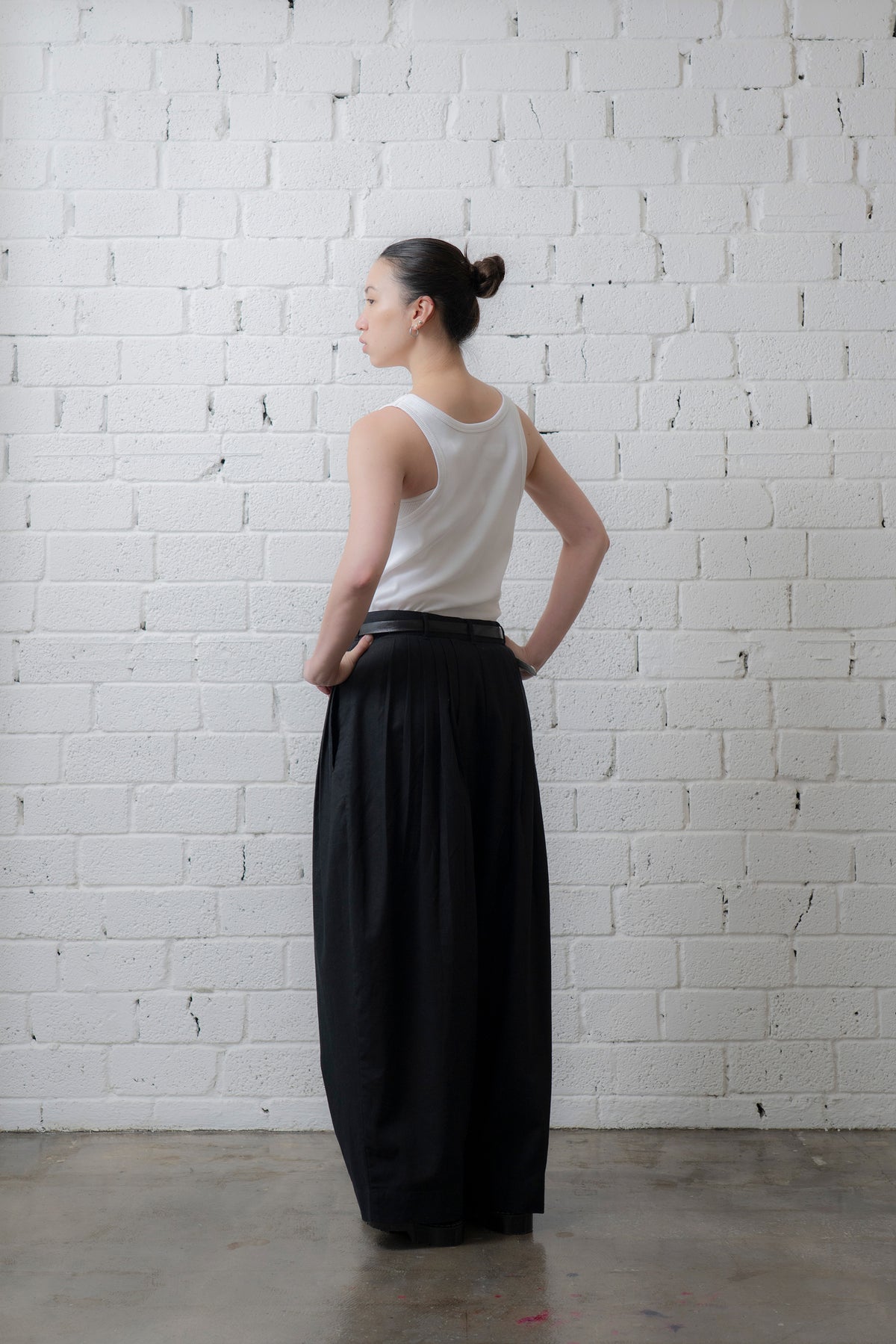 The Pleaty Trousers - Black