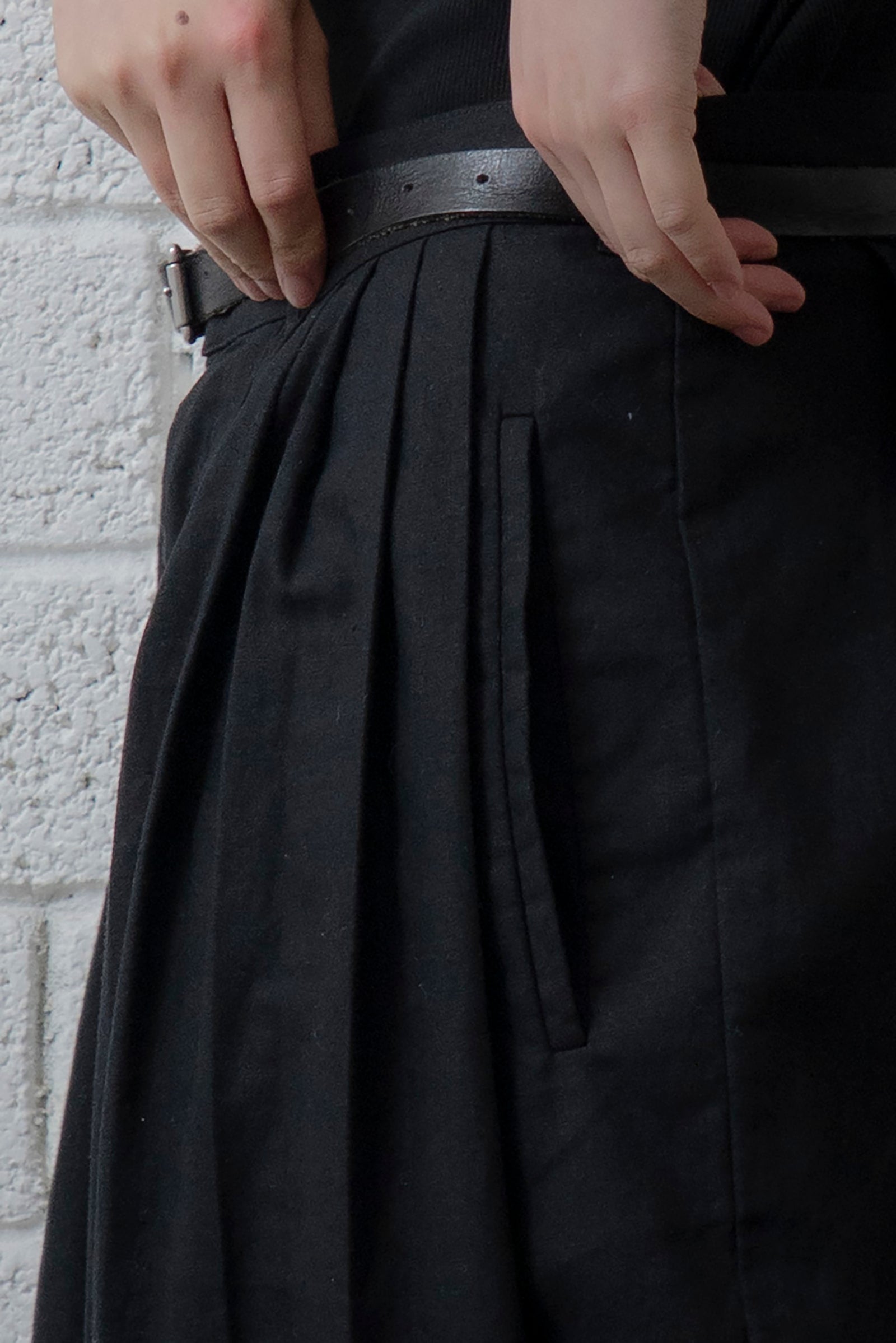 The Pleaty Trousers - Black