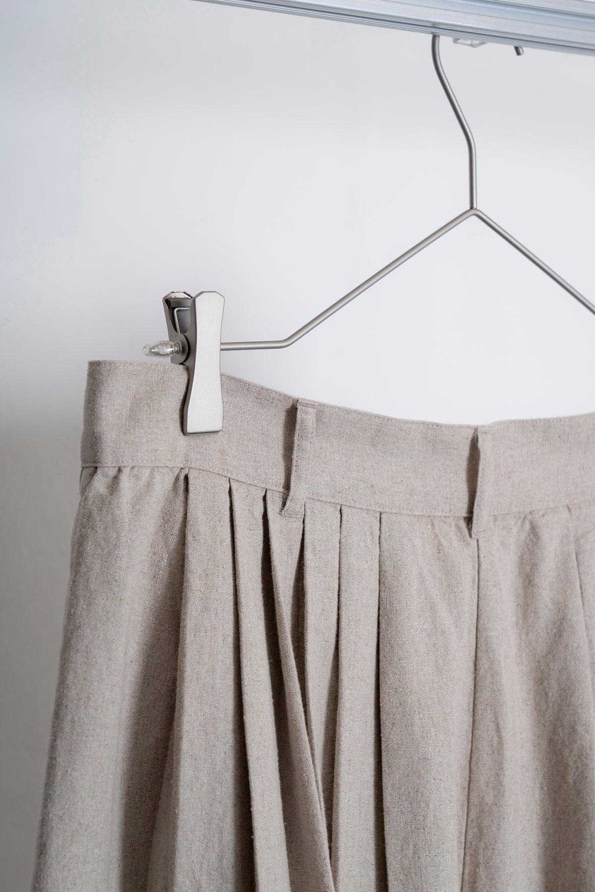 The Pleaty Trousers - Linen