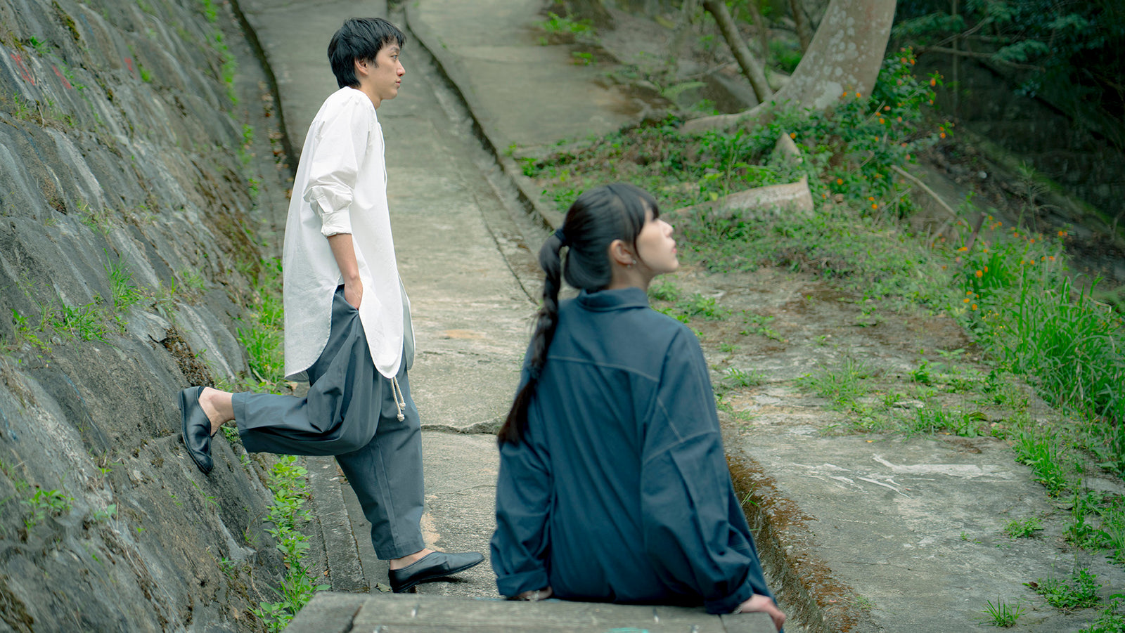 The Nomad Balloon Pants - Charcoal